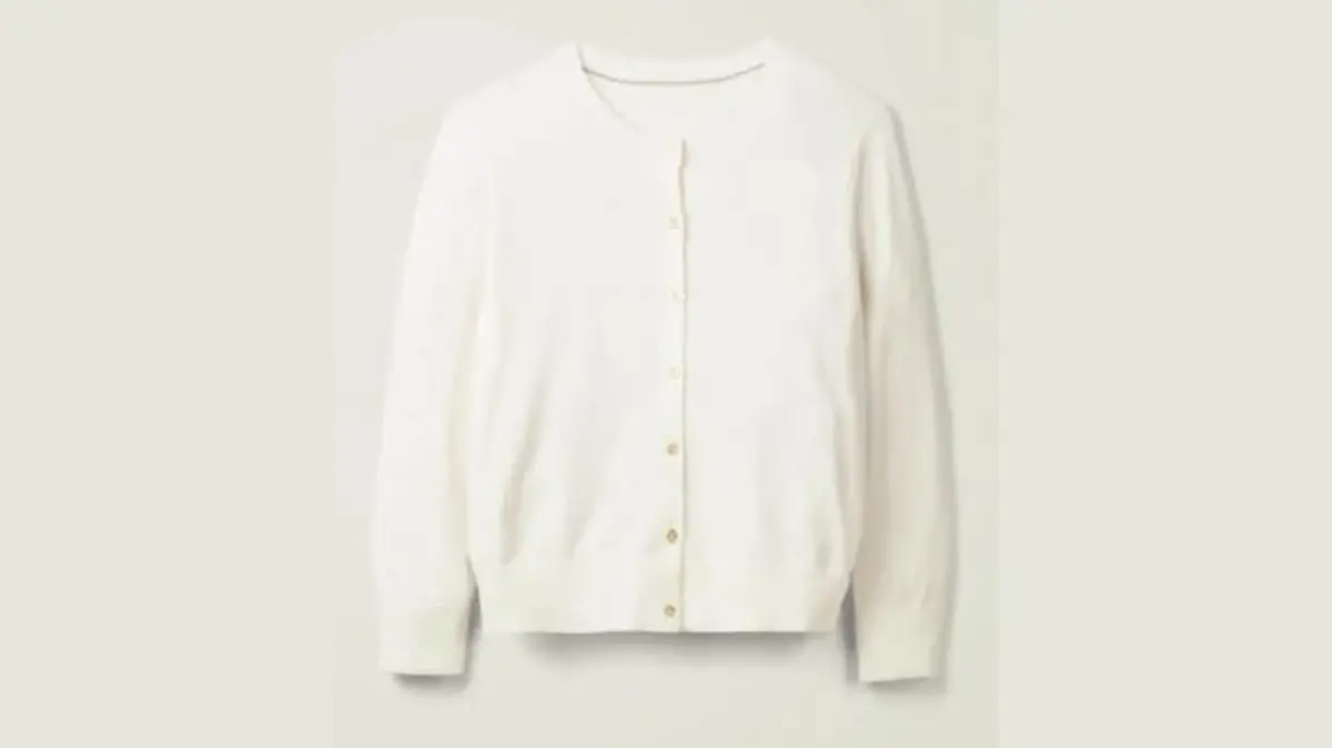 Kurzer Cardigan von Boden.