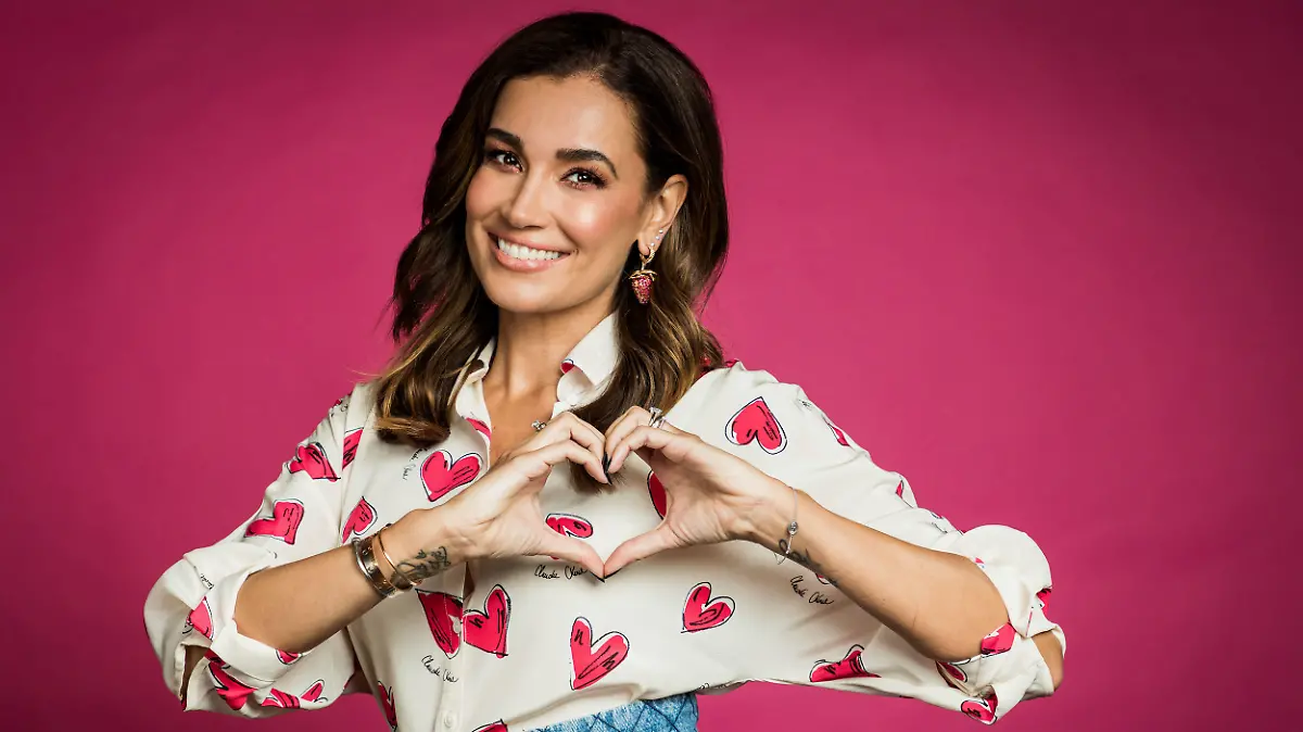 Jana Ina Zarrella moderiert die vierte Staffel von "Love Island"