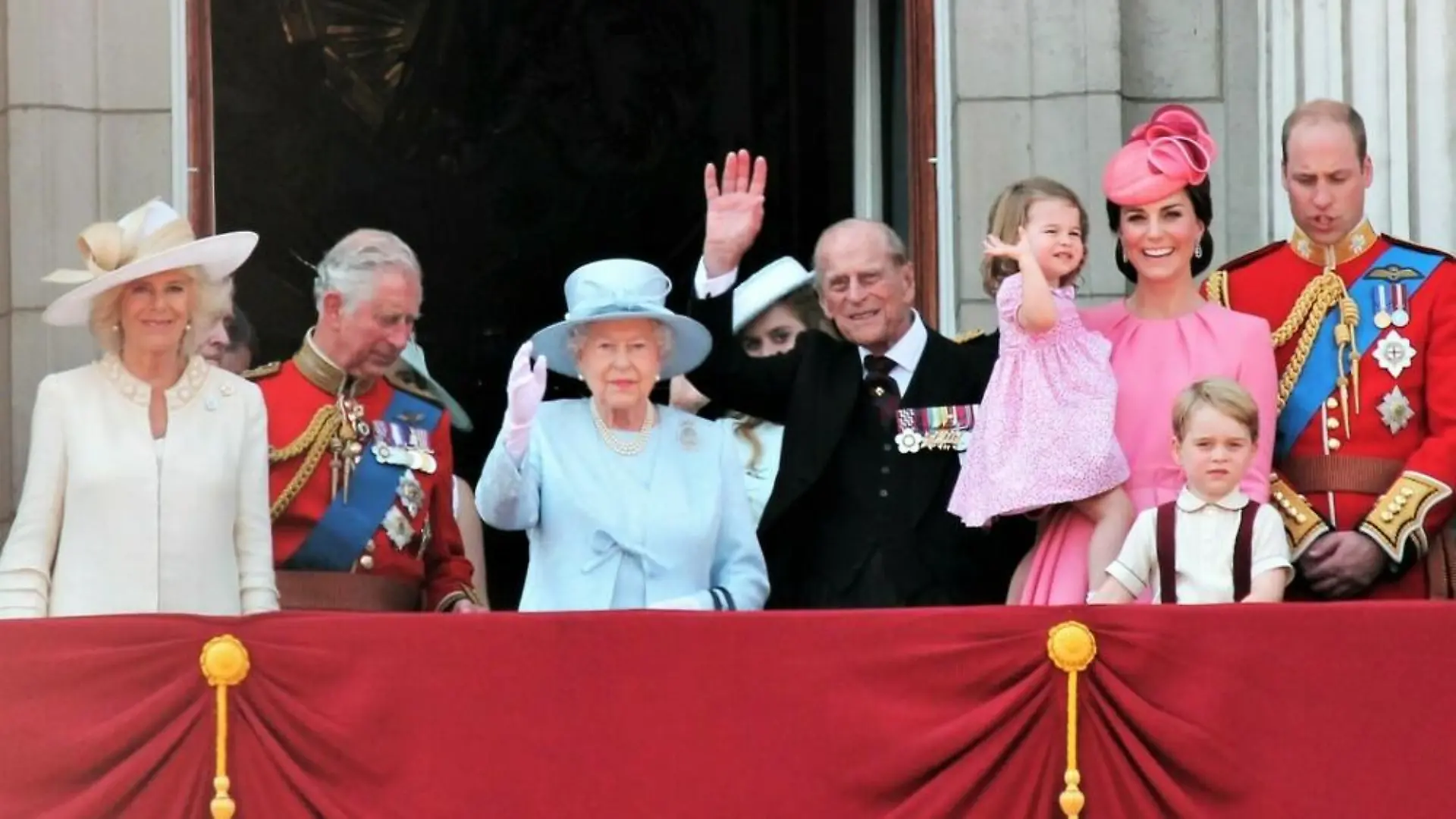 Corona-Krise überwunden? Die Royal Family stellt wieder ein