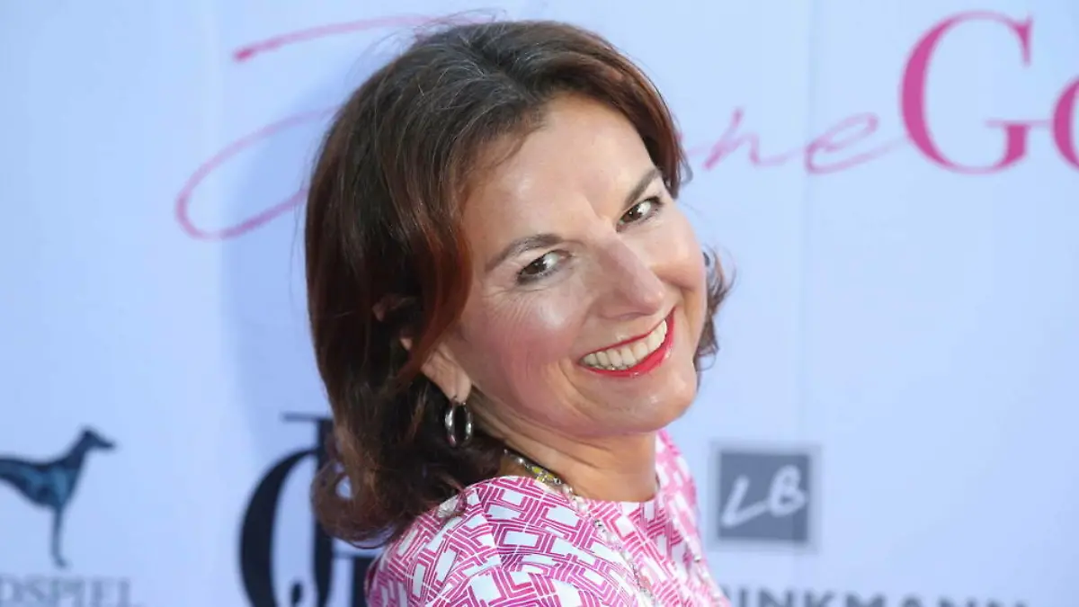 Claudia Obert sucht im Fernsehen nach einem Mann