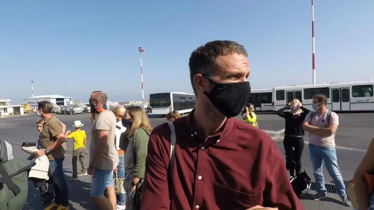 Flug nach Griechenland & Spanien: Das erwartet Urlauber RTL-Reporter testen Einreise-Regeln