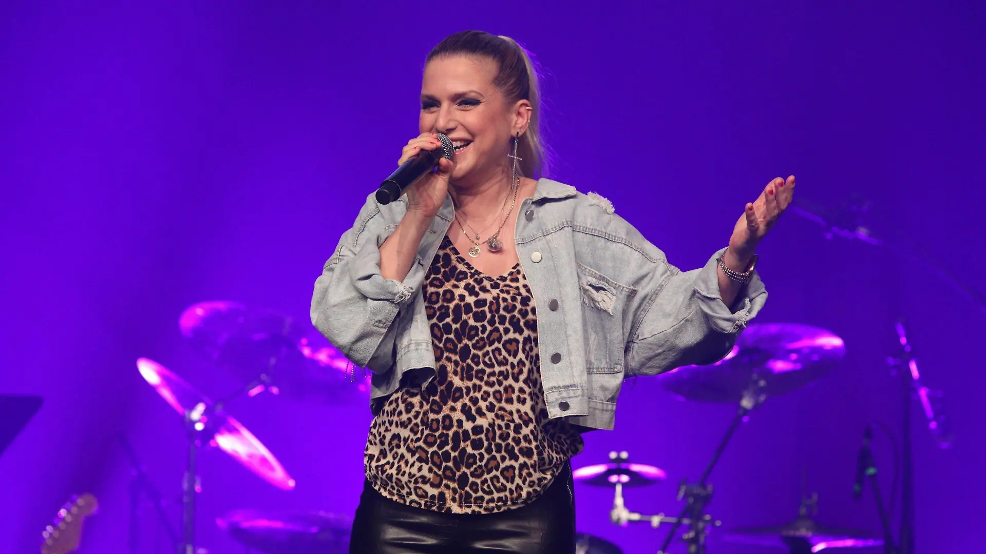 08.03.2020, Sofiensäle Wien, WeAre - Starke Stimmen - Starke Frauen, Radio Wien Frauenkonzert am internationalen Frauentag im Bild: Jeanette Biedermann, -live a d Bühne, WeAre - Starke Stimmen - Starke Frauen *** 08 03 2020, Sofiensäle Wien, WeAre Starke Stimmen Starke Frauen, Radio Wien Womens concert on International Womens Day in the picture Jeanette Biedermann, live a d stage, WeAre Starke Stimmen Starke Frauen