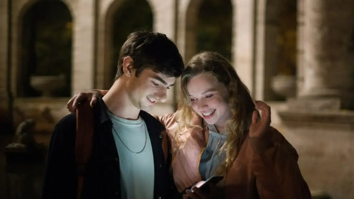 Teeniekomödie "Das schönste Mädchen der Welt" trifft mitten ins Herz