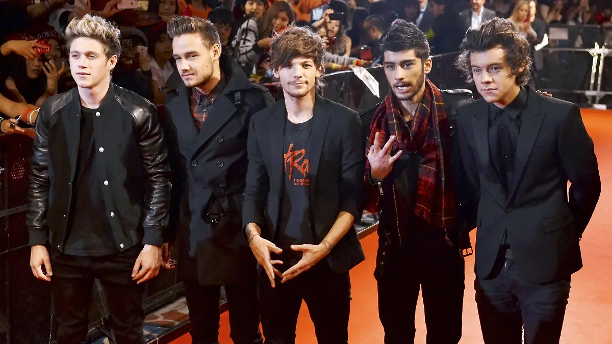 Bildnummer: 60670451  Datum: 03.11.2013  Copyright: imago/Future ImageNiall Horan, Liam Payne, Louis Tomlinson, Zayn Malik und Harry Styles von One Direction beim Fan Event zum Musikfilm One Direction: This Is Us im Makuhari Messe Kongresszentrum. Chiba, 03.11.2013 Foto:xK.xNarax/xFuturexImage Entertainment People x0x xkg 2013 quer premiumd Sänger Boygroup Pop Film Filmpremiere Premiere Kino Roter Teppich Unterhaltung Entertainment Prominenz Kultur Musikfilm Dokumentation Dokumentarfilm  60670451 Date 03 11 2013 Copyright Imago Future Image Niall Horan Liam Payne Louis Tomlinson  Malik and Harry Styles from One Direction the supporter Event to  One Direction This IS U.S. in Makuhari trade Fair Congress Centre Chiba 03 11 2013 Photo XK   Entertainment Celebrities x0x xkg 2013 horizontal premiumd Singer Boygroup Pop Film Film premiere Premiere Cinema Red Carpet Entertainment Entertainment Celebrities Culture  Documentation Documentary  
