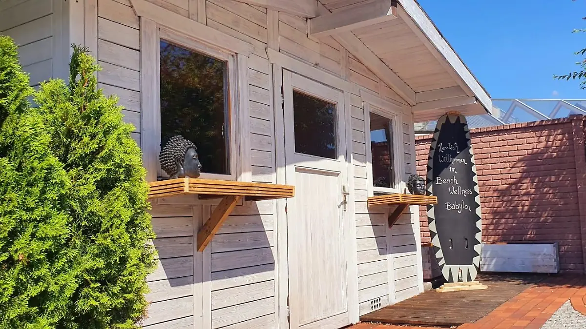 Hamburger Bordell wird zum Beach Club