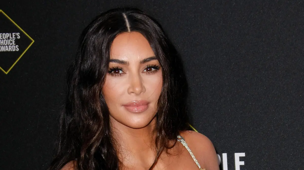 SANTA MONICA, CALIFORNIA - NOVEMBER 10: Kim Kardashian West attends the 2019 E People s Choice Awards at Barker Hangar on November 10, 2019 in Santa Monica, California. Photo: imageSPACE/MediaPunch PUBLICATIONxINxGERxSUIxAUTxONLY Copyright: ximageSPACEx