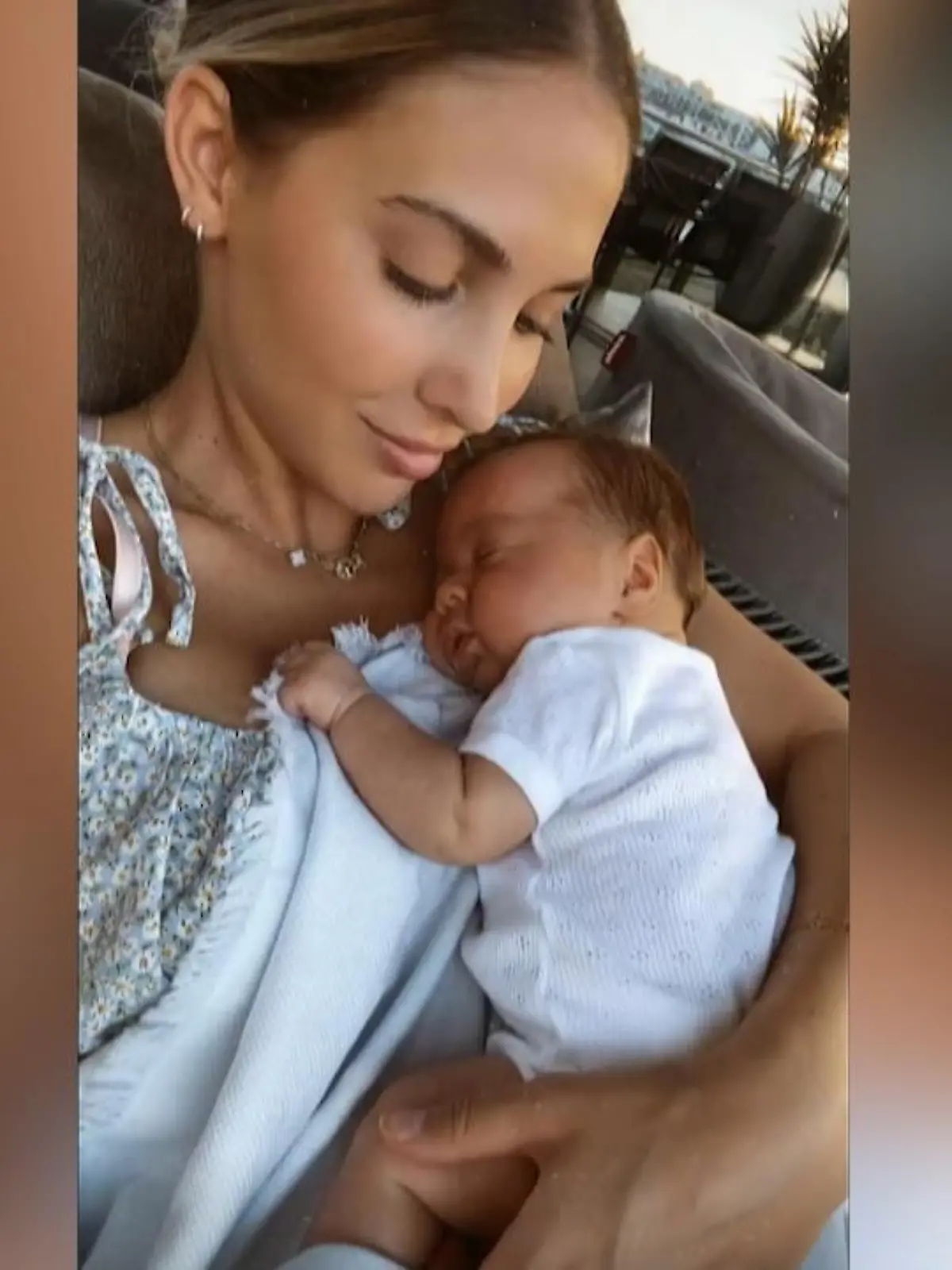 Bild zu: "Ann-Kathrin Götze: Not-Kaiserschnitt bei Baby Rome"