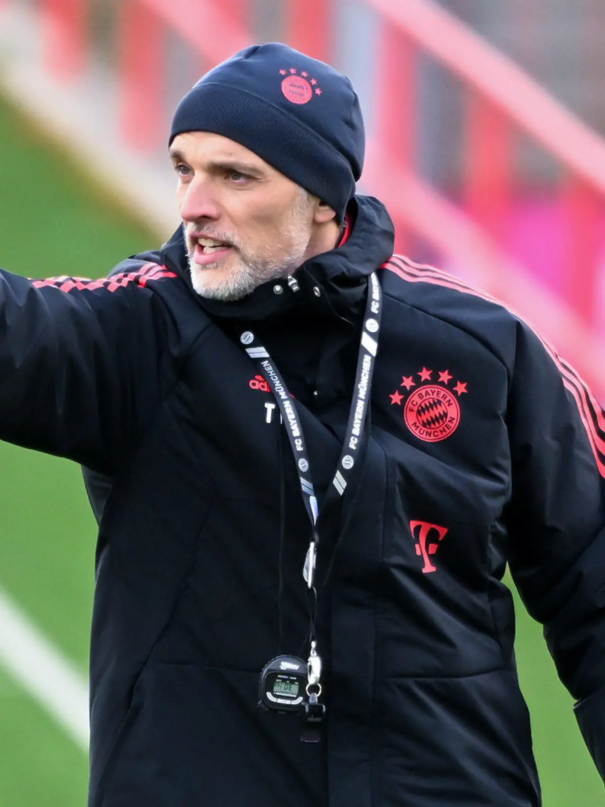 ARCHIV - 28.03.2023, Bayern, München: Fußball; Bundesliga, Training FC Bayern auf dem Trainingsgelände an der Säbener Straße. Der neue Bayern Trainer Thomas Tuchel leitet erstmals das Training. (zu dpa: «Tuchel erwartet «heißes Match» gegen BVB bei seiner Bayern-Premiere») Foto: Sven Hoppe/dpa +++ dpa-Bildfunk +++