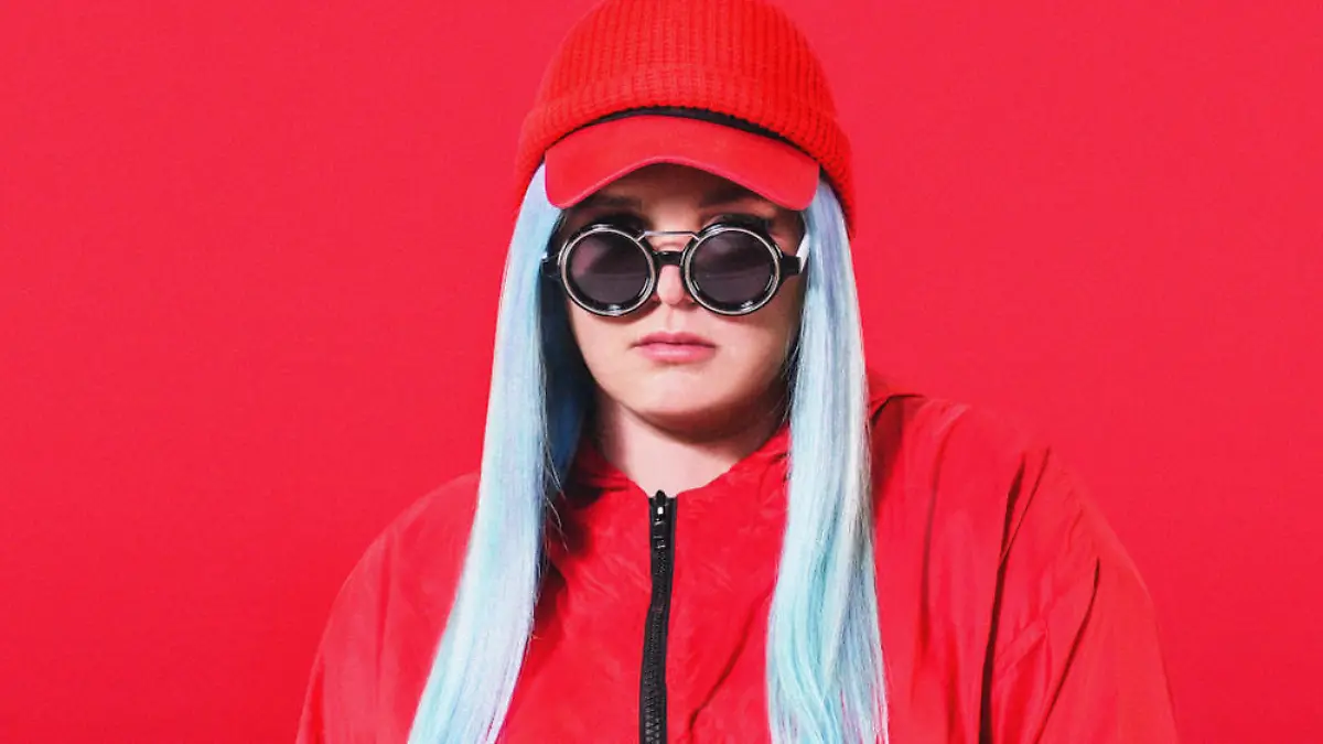 Tones and I: Wie der Erfolg die Songwriterin verändert hat