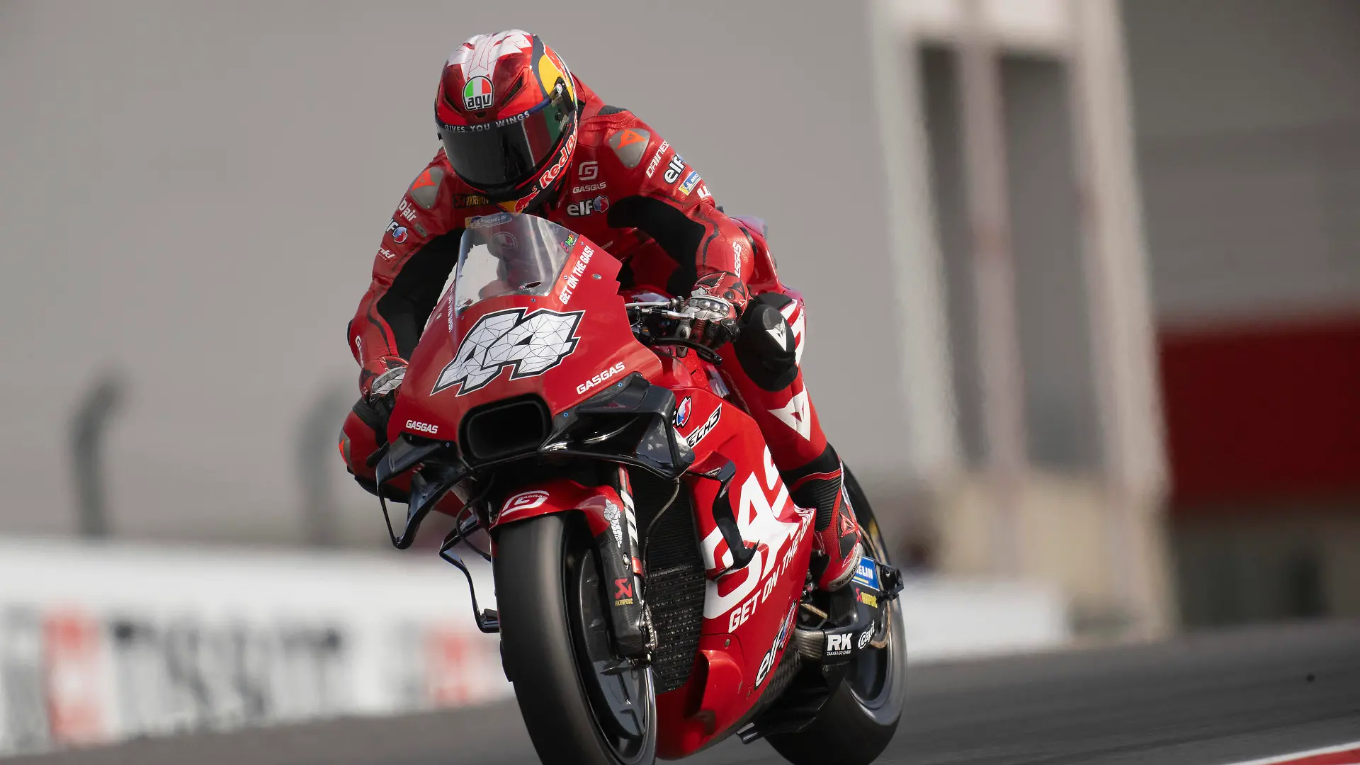 LAGOA, ALGARVE, PORTUGAL - MARCH 24: Pol Espargaro of Spain and GasGas Factory Racing Tech3 heads down a straight during the MotoGP Of Portugal - Free Practice at Autodromo do Algarve on March 24, 2023 in Lagoa, Algarve, Portugal. (Photo by Mirco Lazzari gp/Getty Images)
