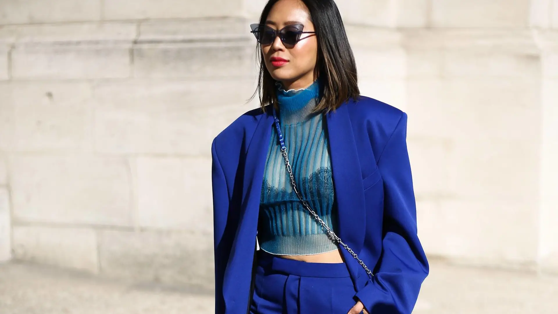 Blogger Aimee Song posing on the street outside of the Maison Margiela show during Paris Fashion Week - Sept 26, 2018 - PFW: Spring 2019 Street Style Day 3, Paris France PUBLICATIONxINxGERxSUIxAUTxONLY Copyright: xValentinaxRanierix h00551641