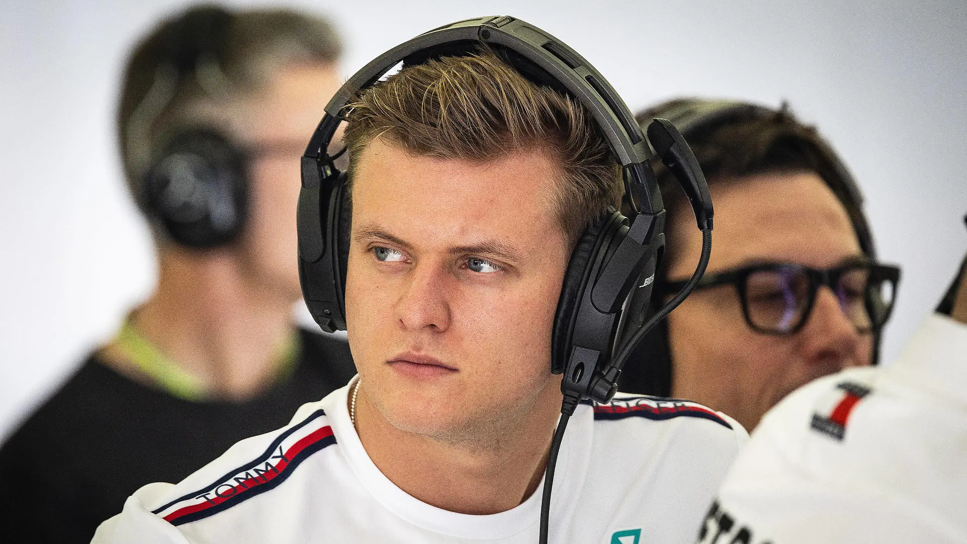 Mick Schumacher Ger, Mercedes-AMG PETRONAS Formula One Team 47, Toto Wolff Mercedes-AMG PETRONAS Formula One Team, Teamchef von links BHR, Formel 1, Bahrain International, Bahrain 04.03.23 BHR, Formel 1, Bahrain International Circuit, 04.03.23 Sakhir *** Mick Schumacher Ger, Mercedes AMG PETRONAS Formula One Team 47 , Toto Wolff Mercedes AMG PETRONAS Formula One Team, Team Principal from left BHR, Formula 1, Bahrain International, Bahrain 04 03 23 BHR, Formula 1, Bahrain International Circuit, 04 03 23 Sakhir Copyright: xFoto:xEIBNER/ThomasxFuesslerx EP_tfr