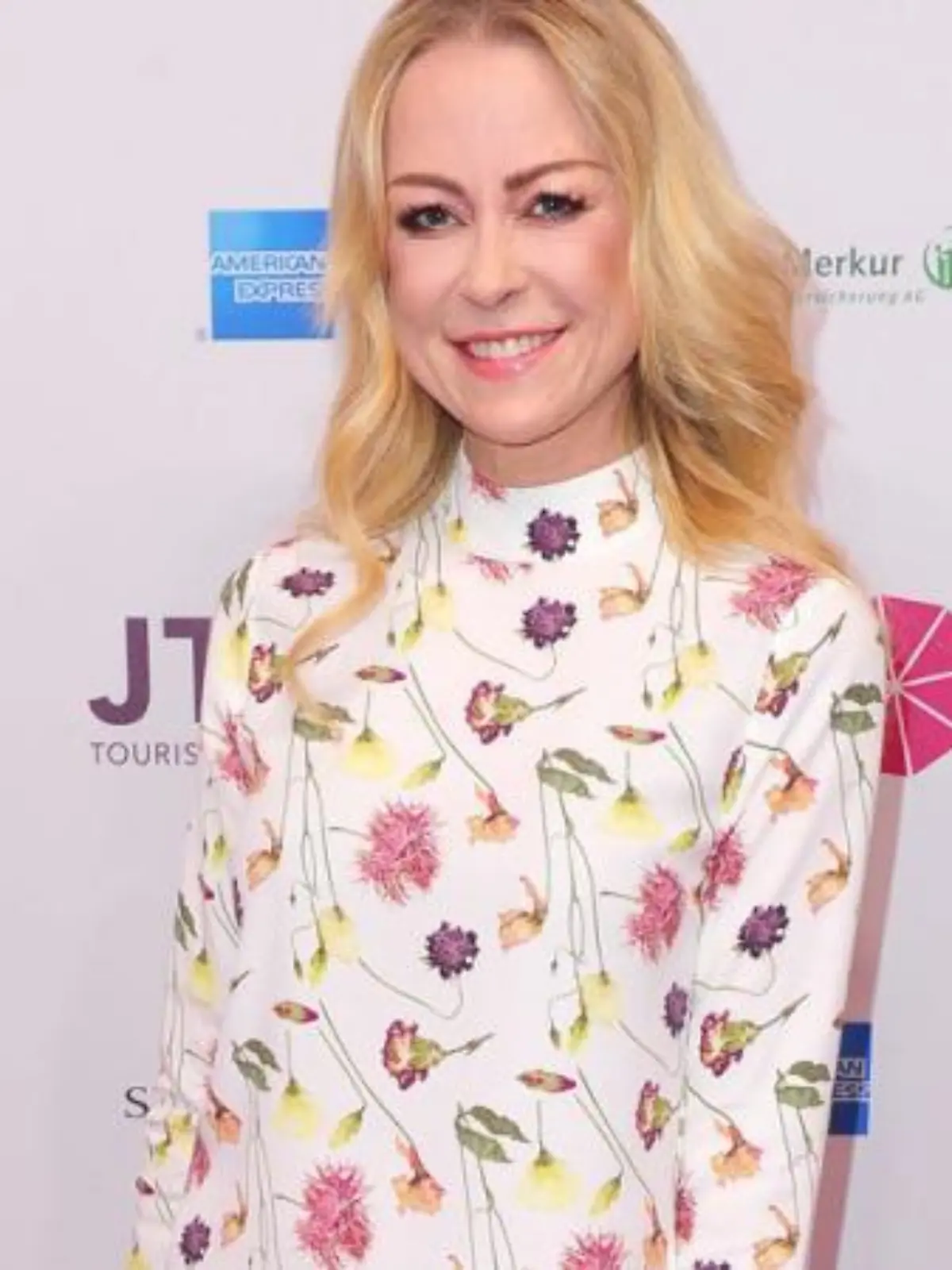 Jenny Elvers wird zur Promi Big Brother-Moderatorin!