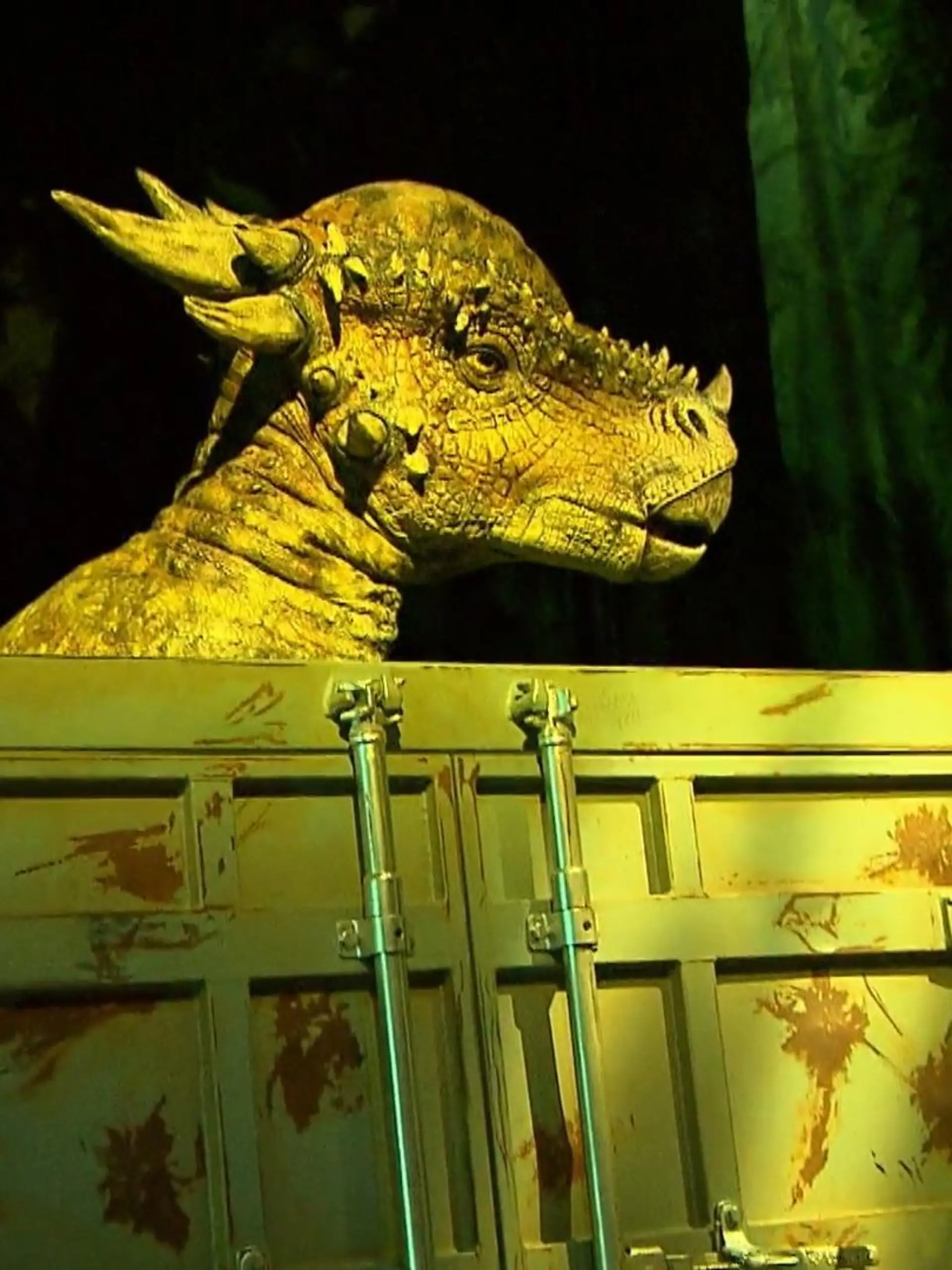 Bild zu: "Dinosaurier-Ausstellung in Köln"