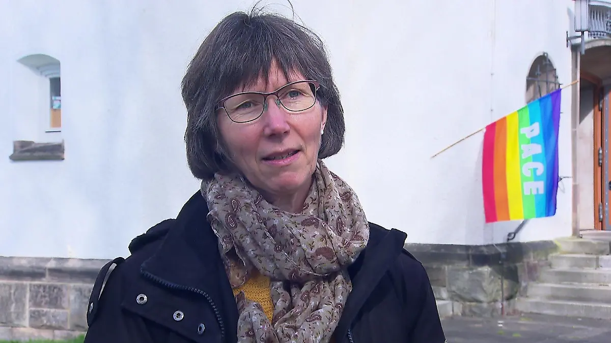 Pfarrerin Claudia Barth arbeitet in der Evangelischen Hoffnungskirchengemeinde.