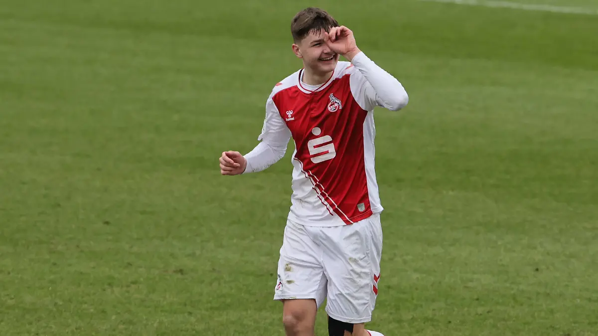 1.FC Köln U19 vs. Bayer Leverkusen U19, A Junioren Bundesliga West, Jubel nach dem Tor zum 2:0 um Jaka Cuber Potocnik 1. FC Köln, 04.03.2023, Bild: *** Sport 1 FC Köln U19 vs Bayer Leverkusen U19, A Junioren Bundesliga West, cheering after the goal to 2 0 around Jaka Cuber Potocnik 1 FC Köln , 04 03 2023, picture