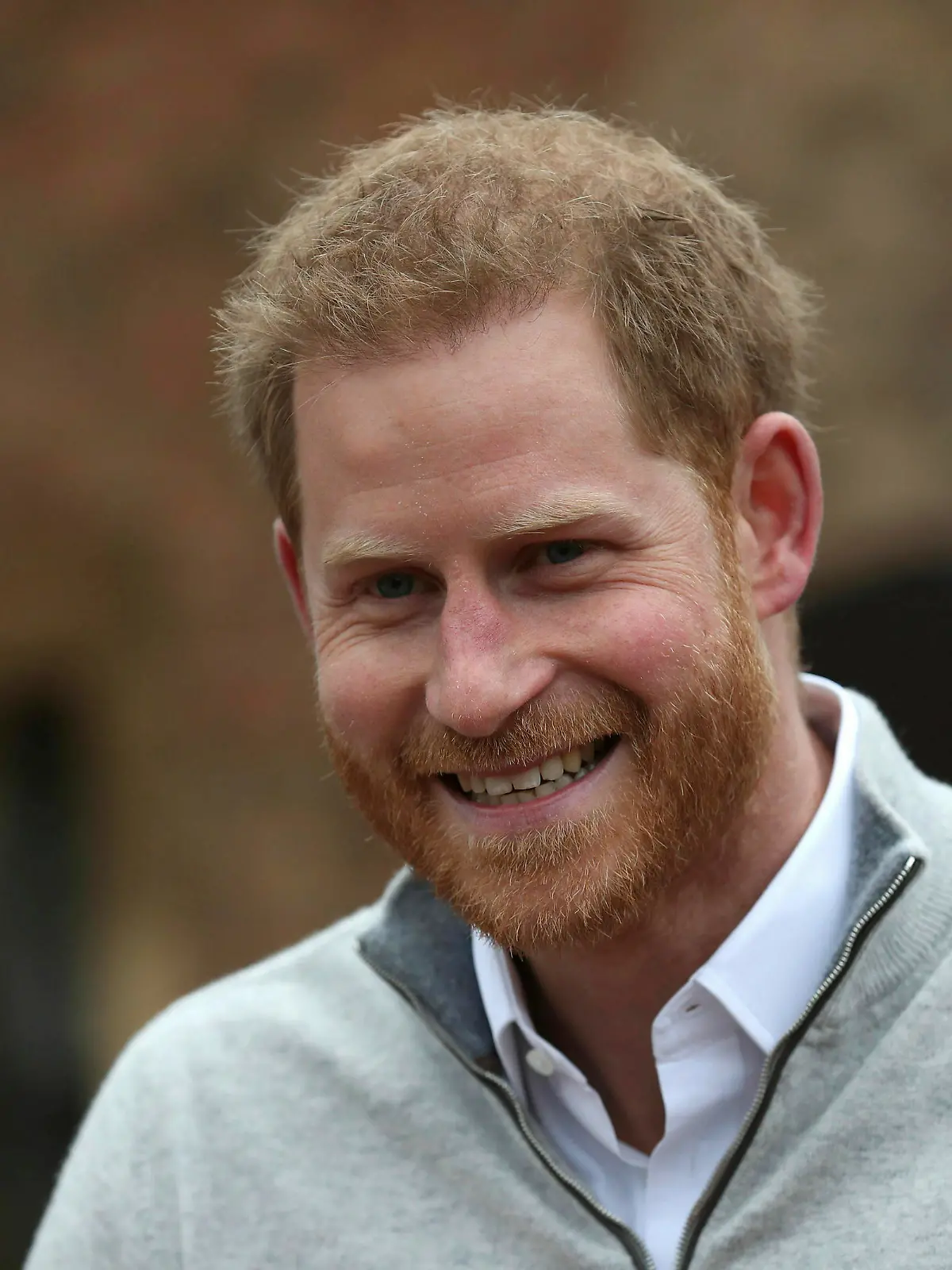 06.05.2019, Großbritannien, Windsor: Prinz Harry ist auf dem Weg, um mit der Presse zu sprechen. Der britische Prinz Harry und seine Frau, die Herzogin von Sussex, sind Eltern eines kleinen Jungen geworden. Für beide ist es das erste Kind. Das Baby kam am Montagmorgen um 06.26 Uhr (MESZ) zur Welt. Foto: Steve Parsons/PA Wire/dpa +++ dpa-Bildfunk +++