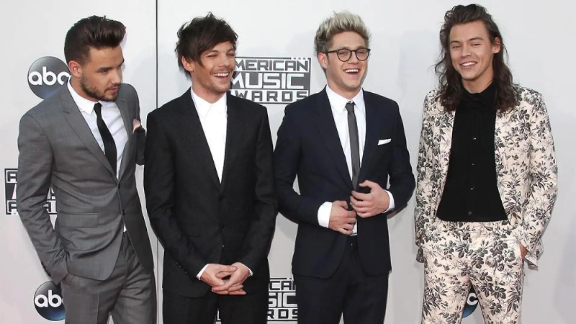 One Direction: Social Media-Message