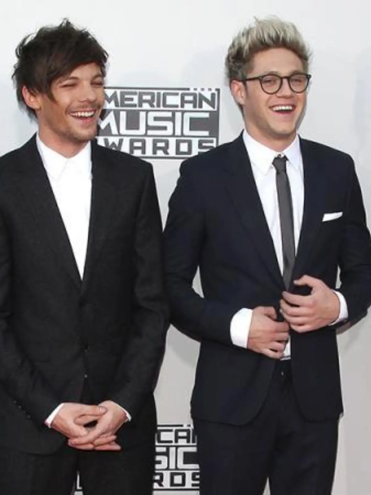 One Direction: Social Media-Message