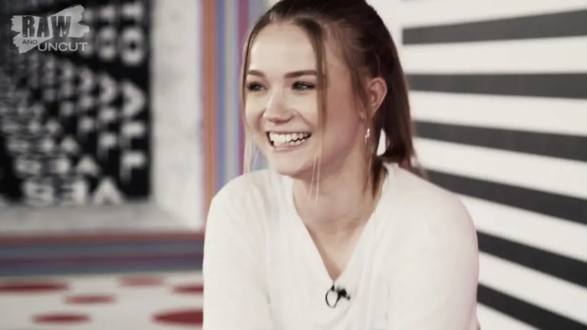 Das geht wirklich mit YouTuber Rezo Julia Beautx bei „RAW and UNCUT“