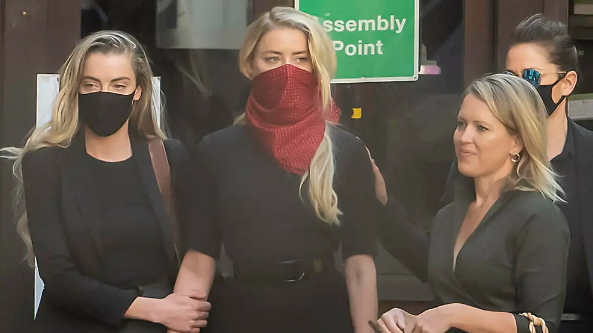 Diese Frauen stehen Amber Heard vor Gericht zur Seite
