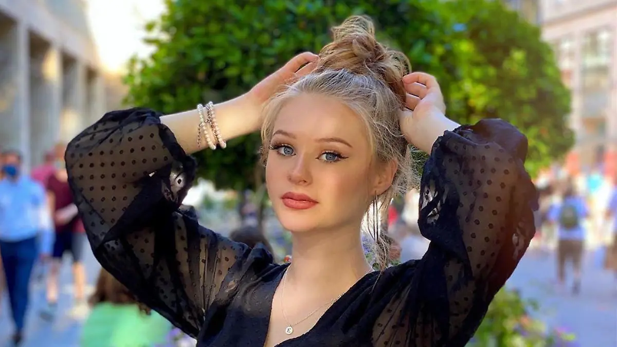 Jasmin wird mit 17 Jahren zum ersten Mal Mama.