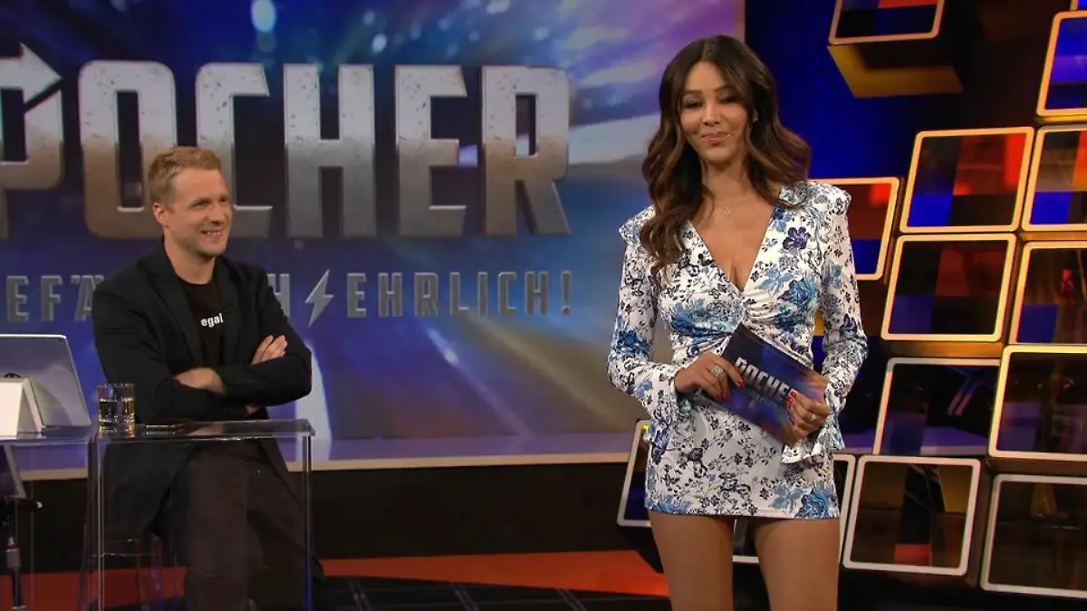 Verona Pooth gibt ihr Stand-Up-Comedy-Debüt Live bei "Pocher - gefährlich ehrlich!"