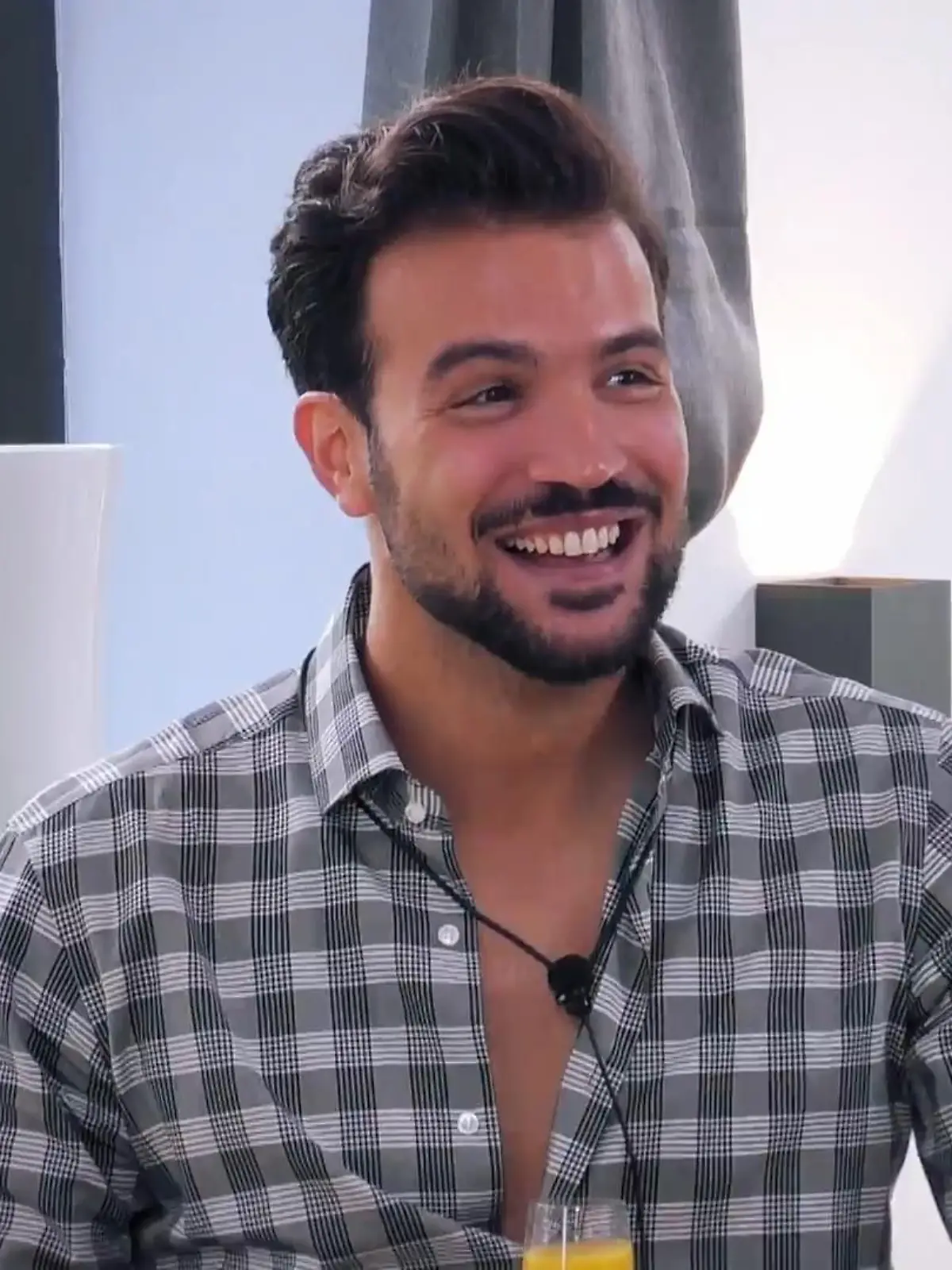 Bild zu: ""Love Islander" Yasin Cilingir macht sich nichts aus Hate"