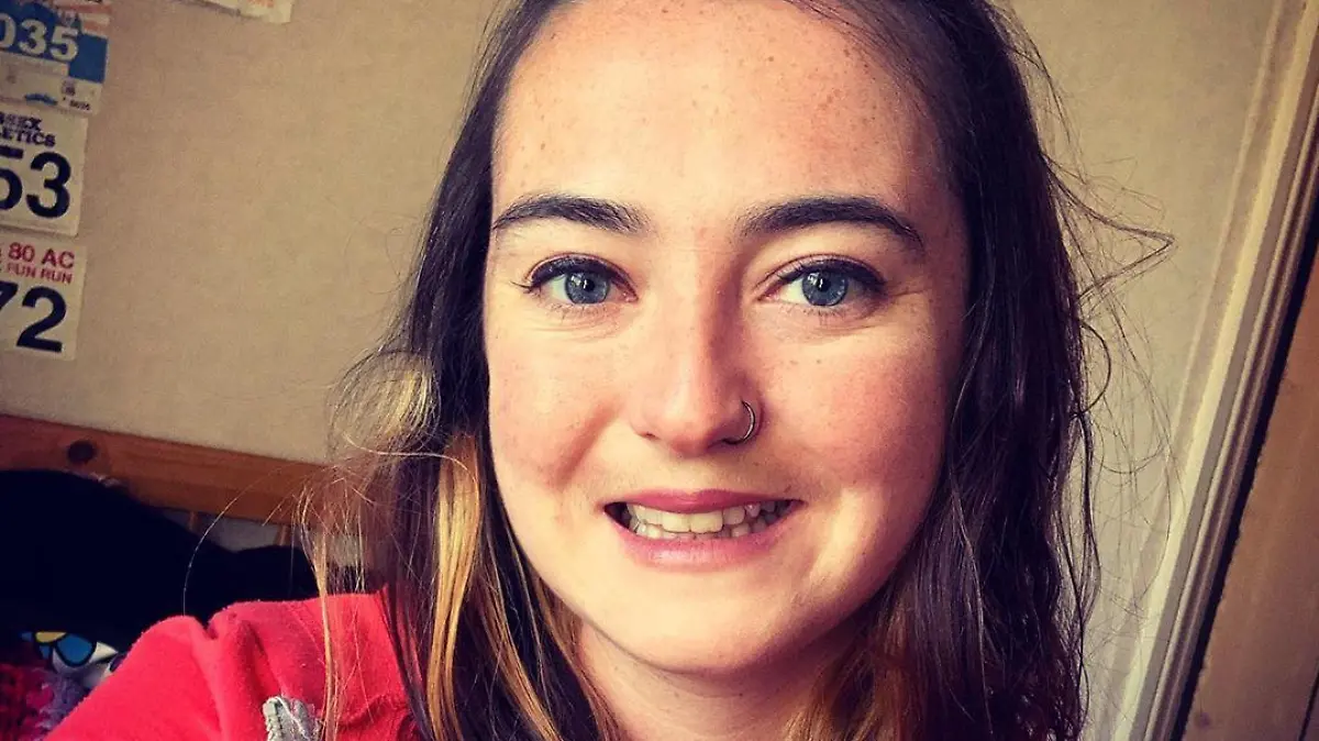 Alice Burton stirbt durch Alkohol auf nüchternen Magen.