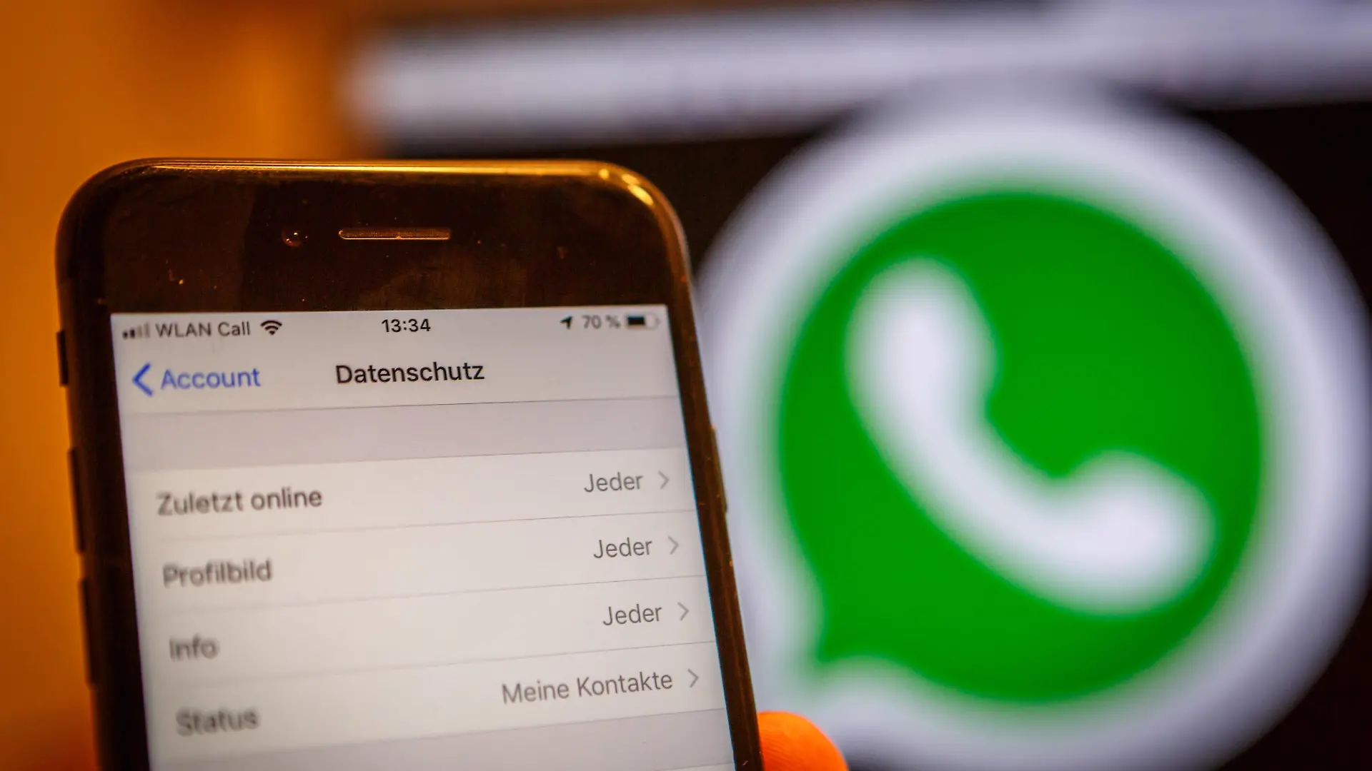 Symbolfoto WhatsApp - Datenschutz *** Symbolfoto WhatsApp Privacy Policy
