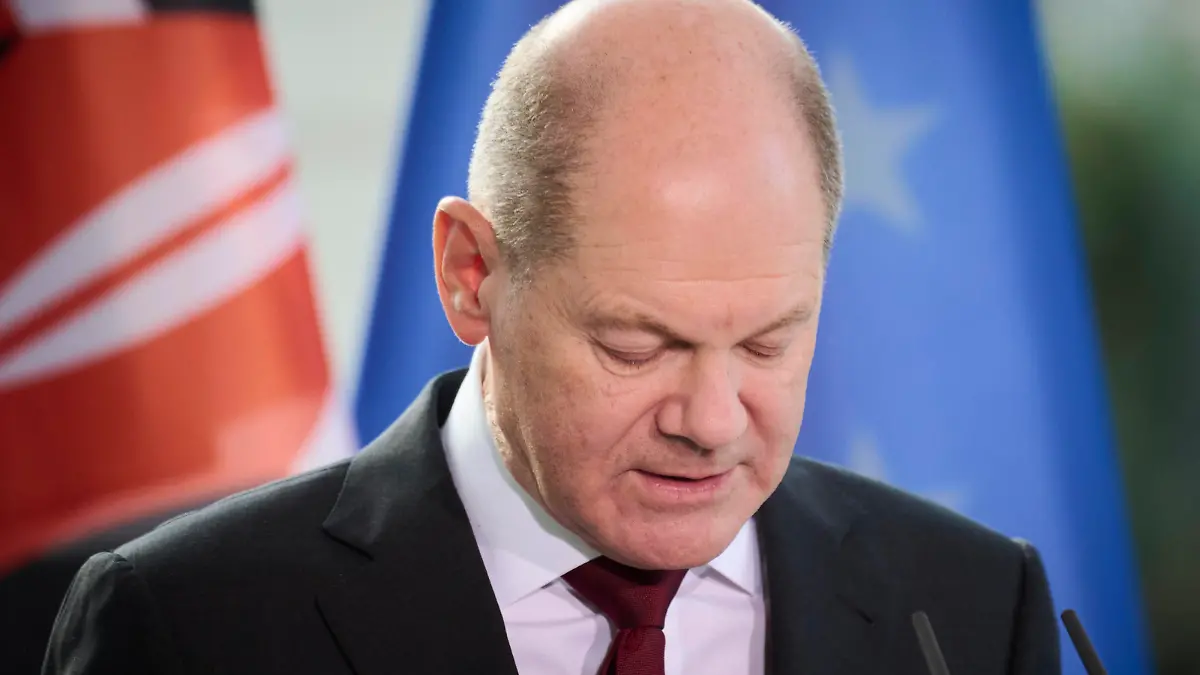 Berlin, Olaf Scholz trifft den Staatspräsidenten der Republik Kenia Bundeskanzler Olaf Scholz SPD und der Staatspräsidenten der Republik Kenia William Ruto geben am 28.03.2023 eine gemeinsame Pressekonferenz im Bundeskanzleramt in Berlin. Berlin Bundeskanzleramt Berlin Deutschland *** Berlin, Olaf Scholz meets the President of the Republic of Kenya Federal Chancellor Olaf Scholz SPD and the President of the Republic of Kenya William Ruto give on 28 03 2023 a joint press conference at the Federal Chancellery in Berlin Berlin Federal Chancellery Berlin Germany