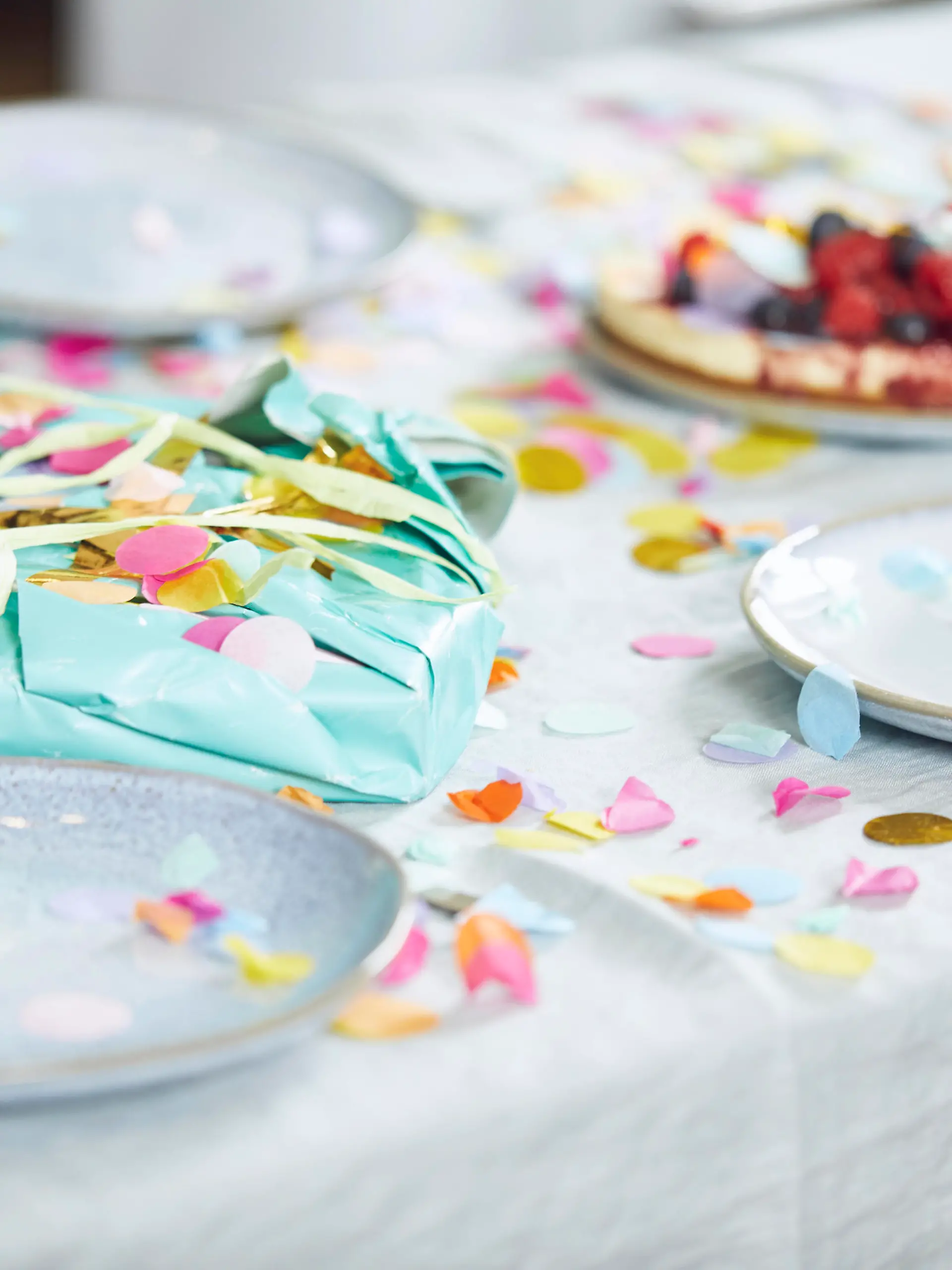 Present on table, decorated with confetti property released PUBLICATIONxINxGERxSUIxAUTxHUNxONLY MCF00217