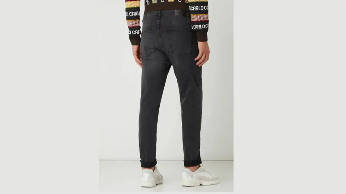 Jeans von Review.