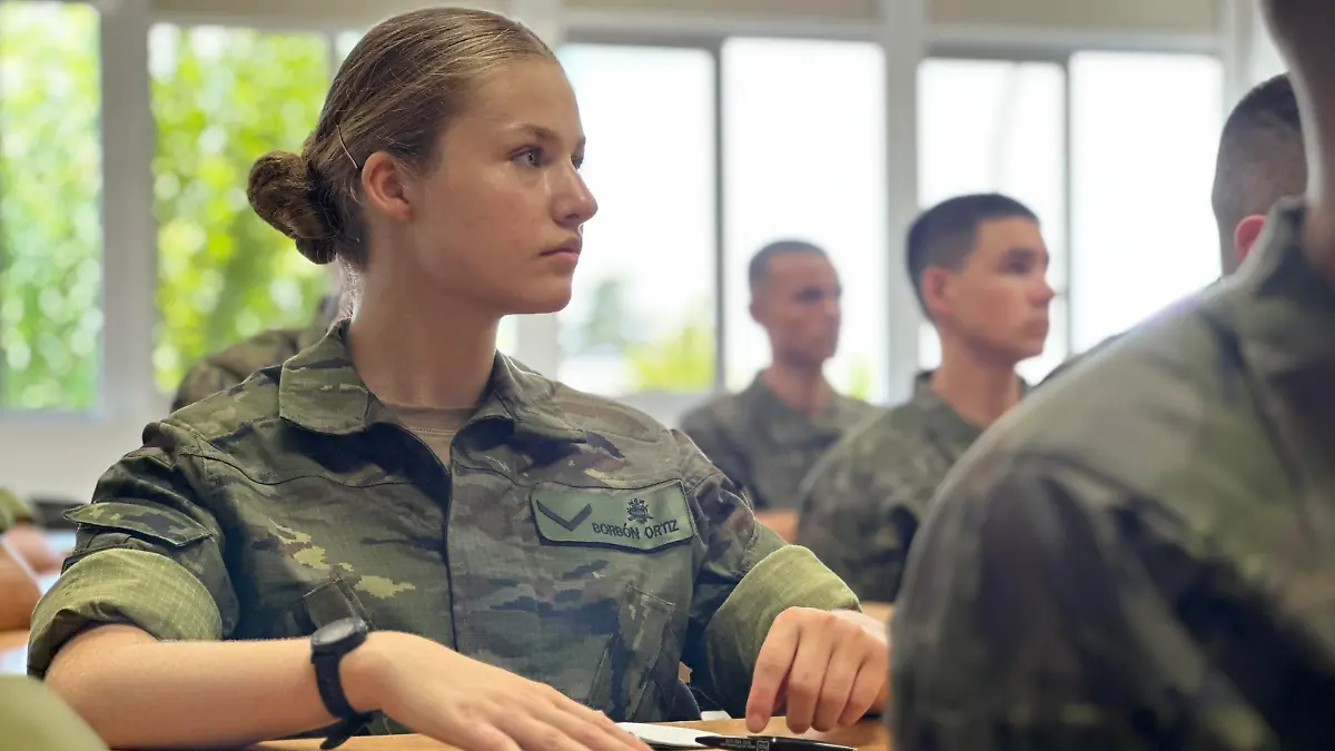 18-08-22023 Crown Princess Leonor during her 1st day of her three-year long military training at Zaragoza Military Academy, in Zaragoza, Spain