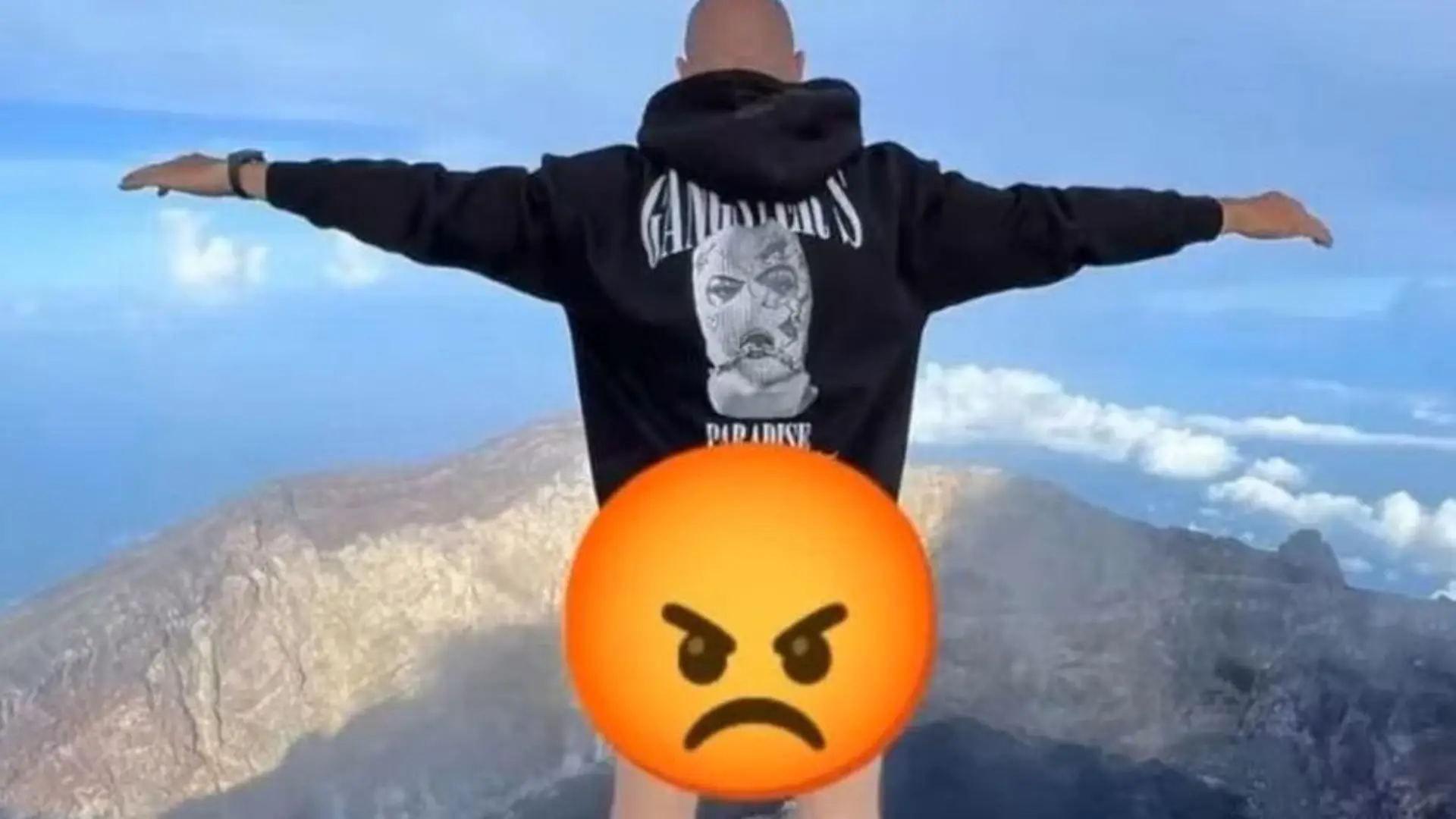Er zog auf einem heiligen Berg blank.