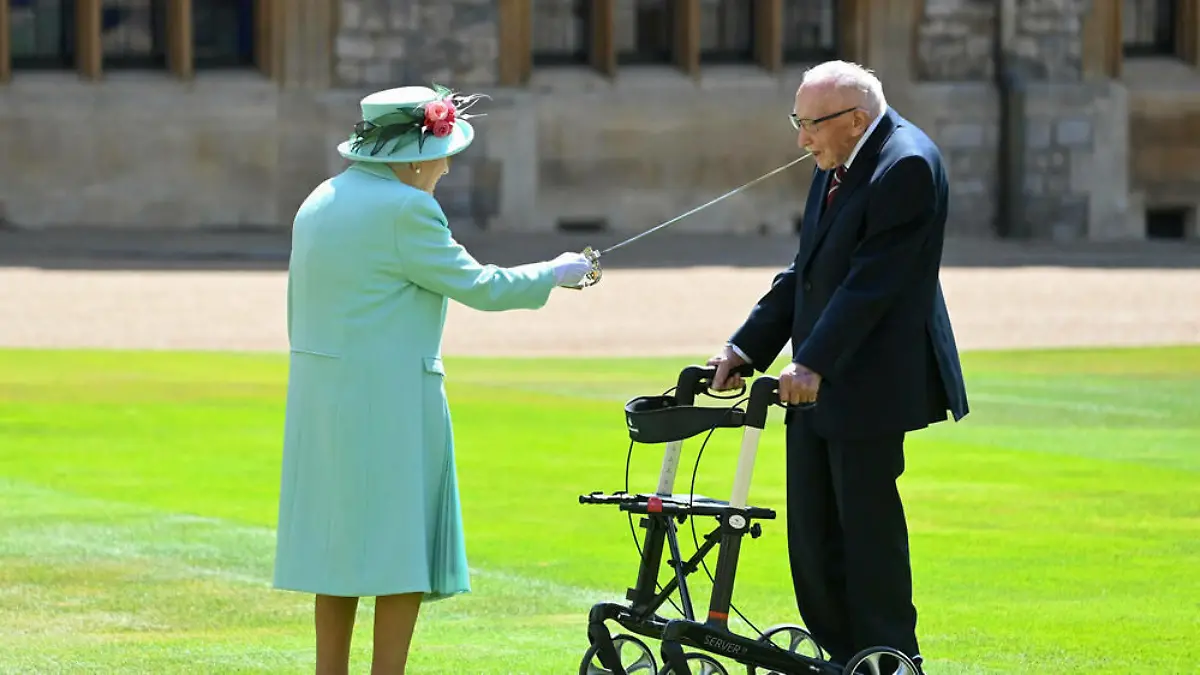 Queen Elizabeth II.: Von der Hochzeit zum Ritterschlag