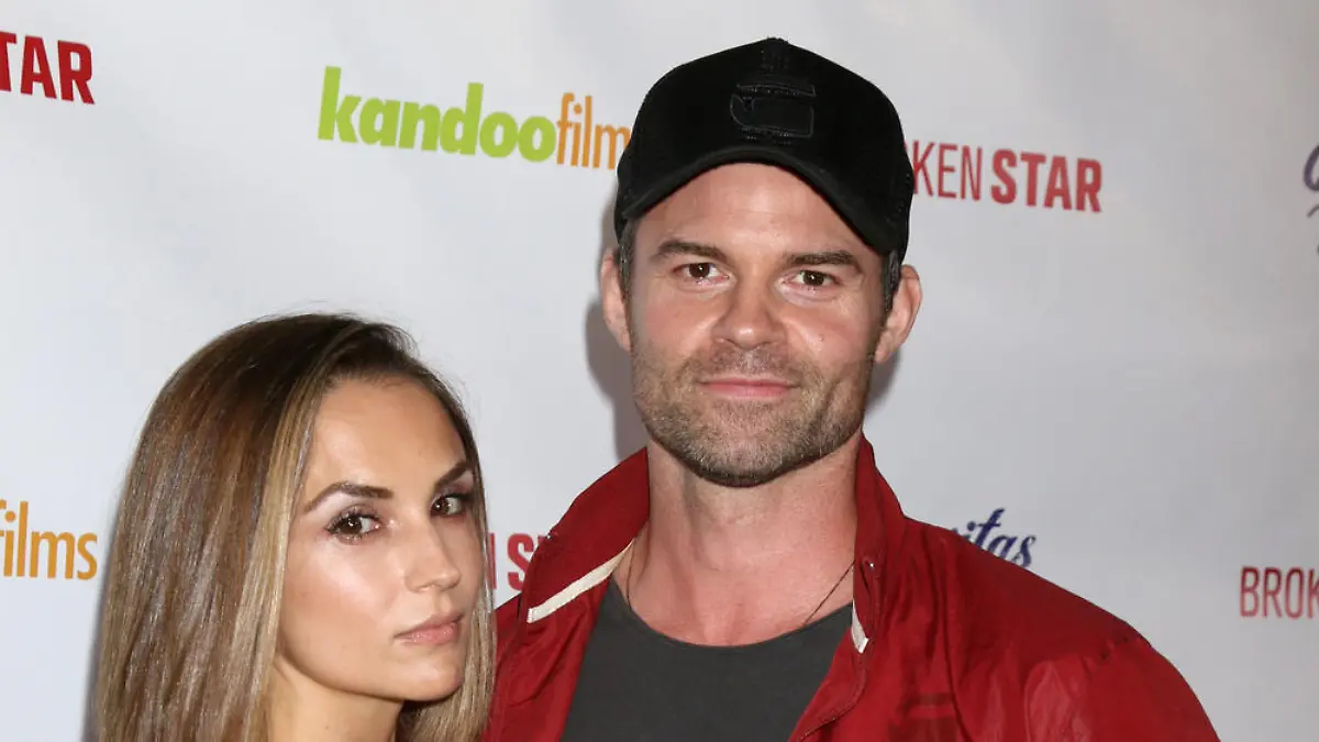 Ehemann von Rachael Leigh Cook reicht die Scheidung ein