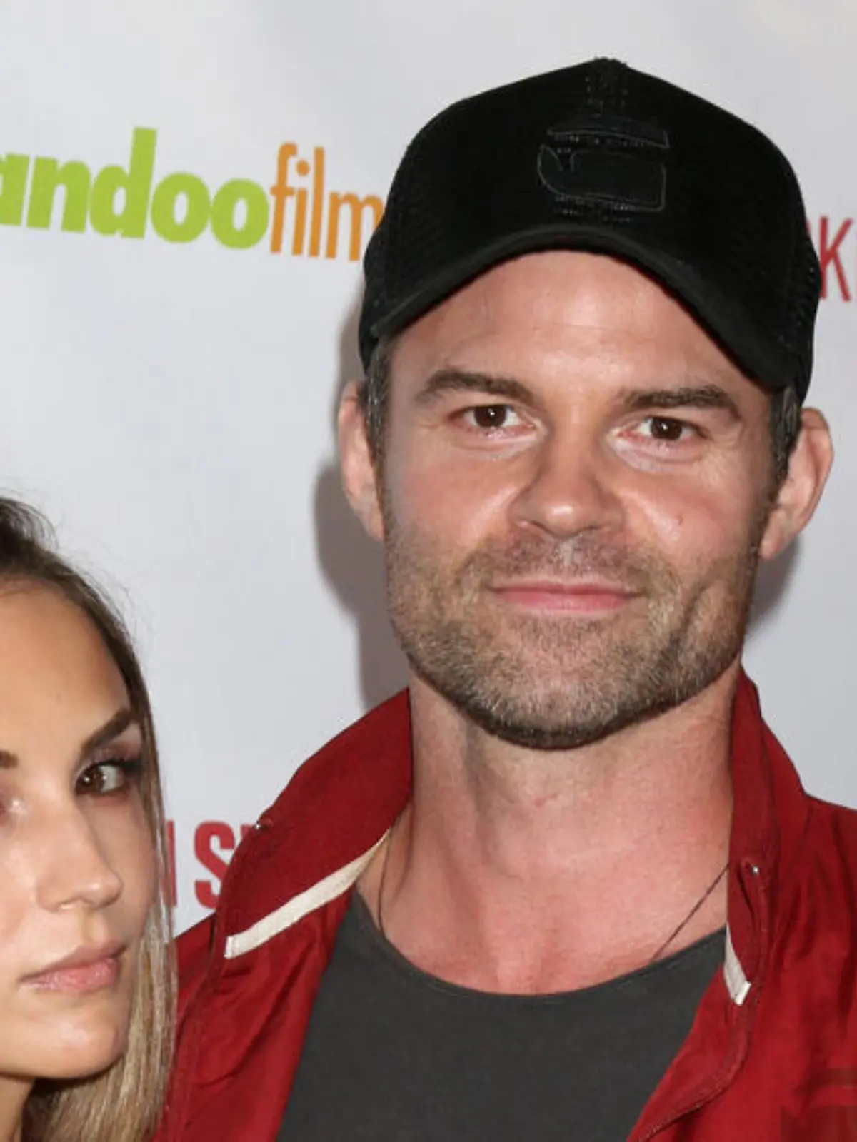 Ehemann von Rachael Leigh Cook reicht die Scheidung ein