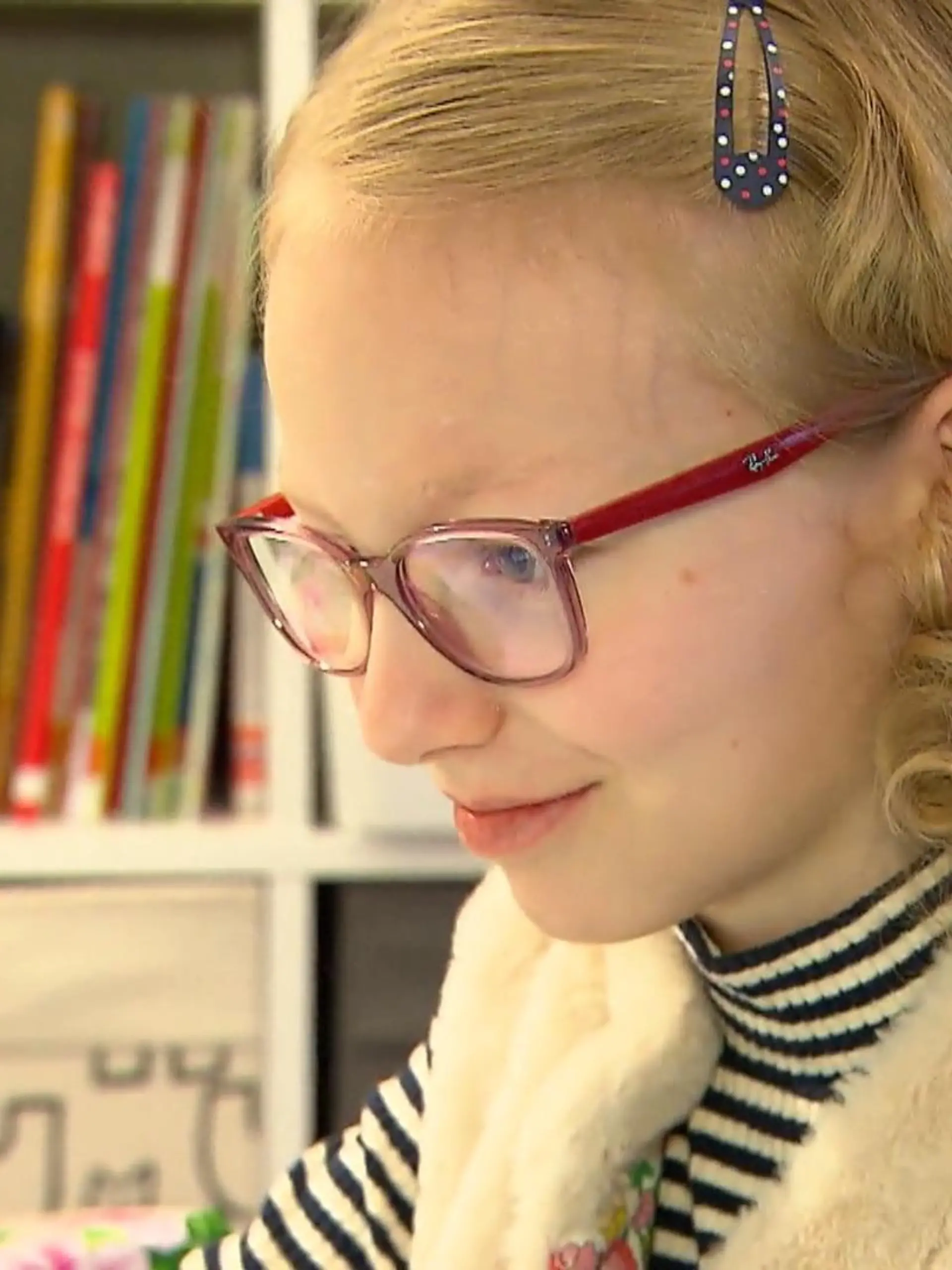 Bild zu: "Mädchen kann zur Schule"