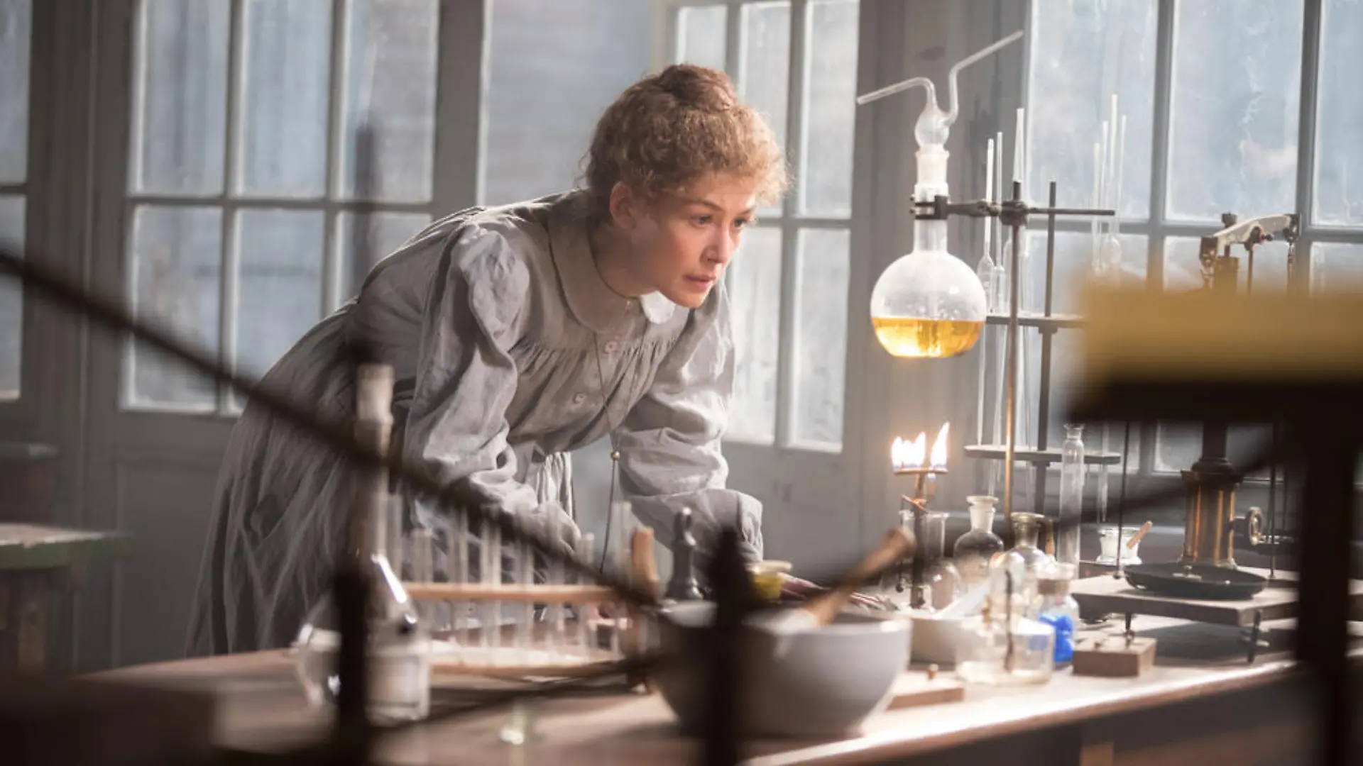 "Marie Curie - Elemente des Lebens": Biopic über ein filmreifes Leben