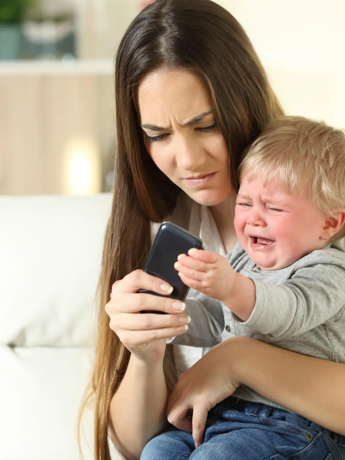 Trotzphase: Baby hat einen Wutanfall