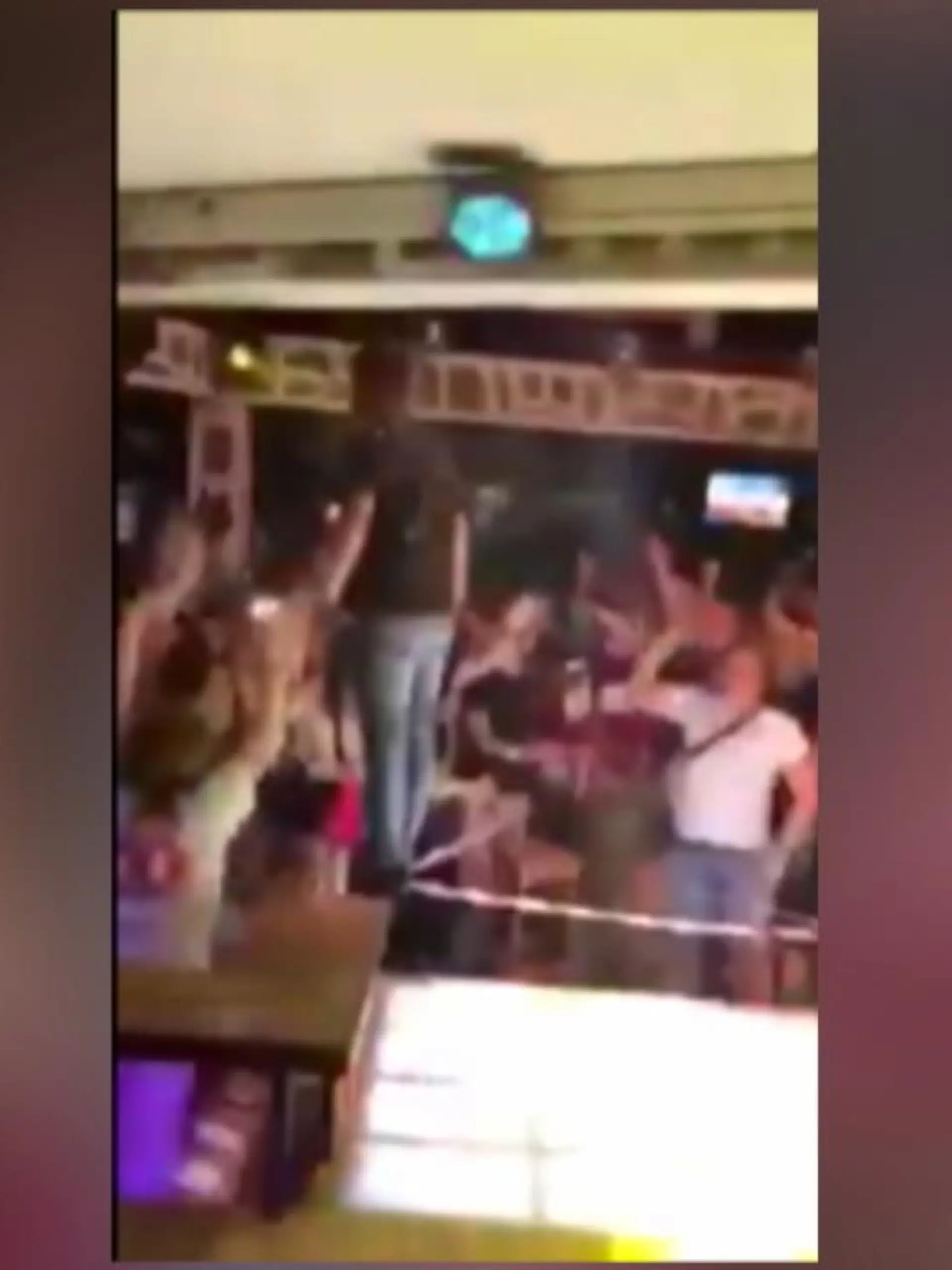 Bild zu: "Fehlende Corona-Maßnahmen auch am Goldstrand"