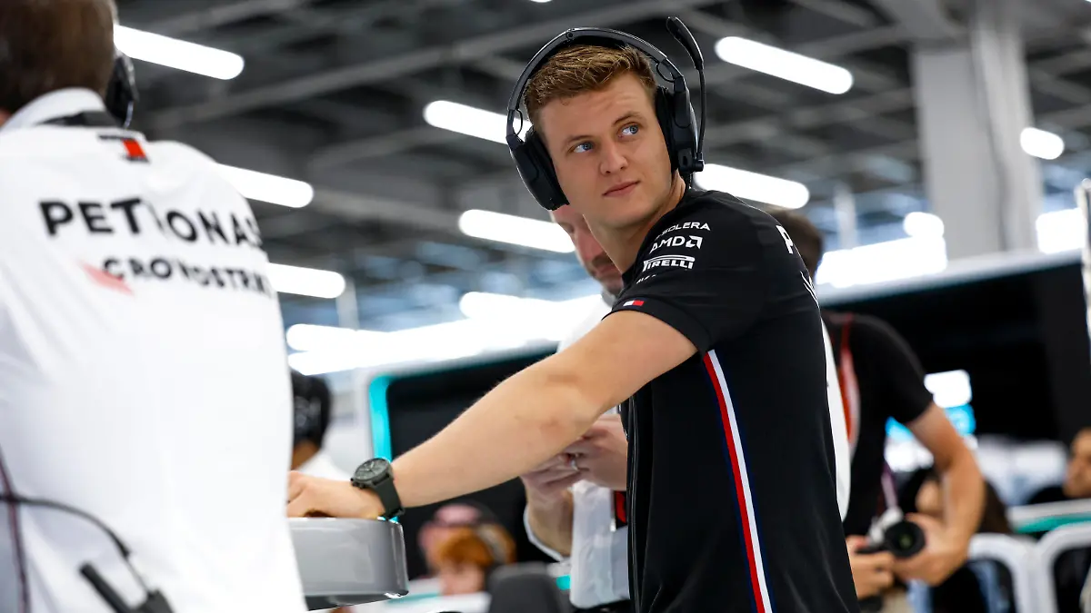 Mick Schumacher DEU, Mercedes-AMG Petronas F1 Team, F1 Grand Prix of Saudi Arabia at Jeddah Corniche Circuit on March 18, 2023 in Jeddah, Saudi Arabia. Photo by HOCH ZWEI Jeddah Saudi Arabia *** Mick Schumacher DEU, Mercedes AMG Petronas F1 Team , F1 Grand Prix of Saudi Arabia at Jeddah Corniche Circuit on March 18, 2023 in Jeddah, Saudi Arabia Photo by HOCH ZWEI Jeddah Saudi Arabia