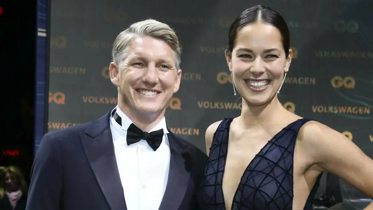 Liebes-Post: Bastian Schweinsteiger & Ana Ivanovic feiern Hochzeitstag