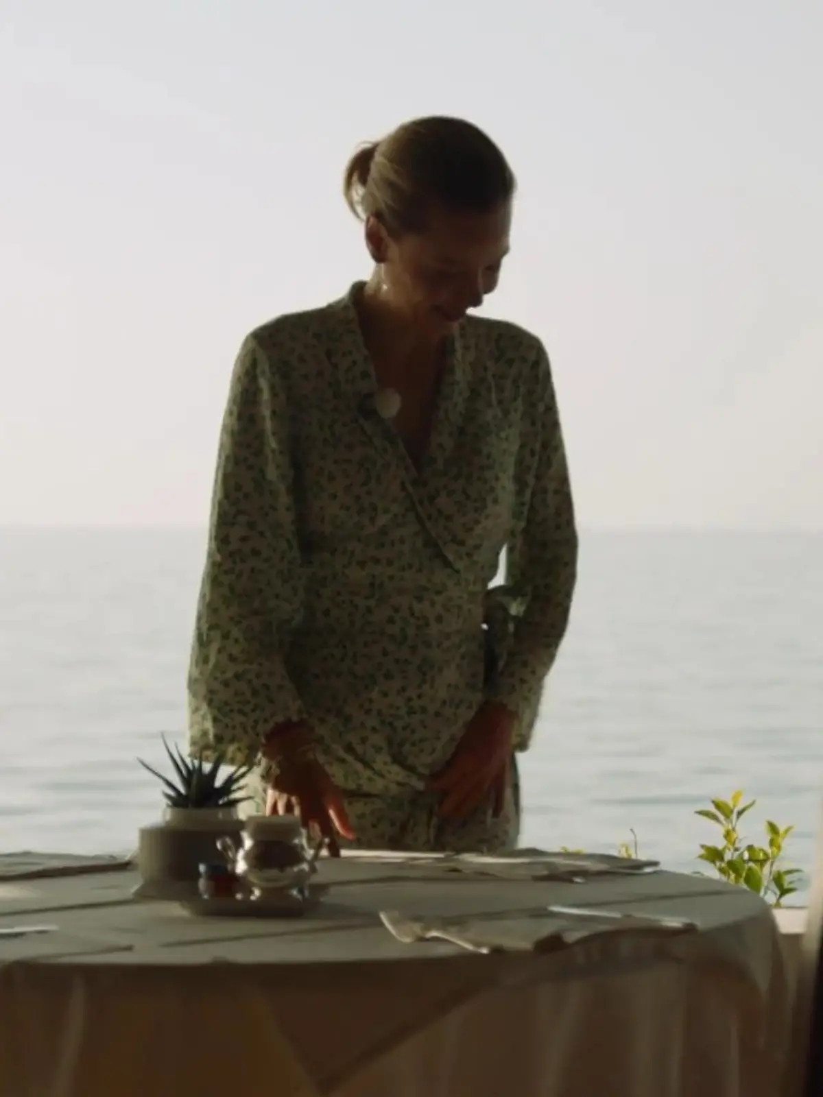 RTL-Reporterin Karolina Kaminska im Hotel Forte Village auf Sardinien