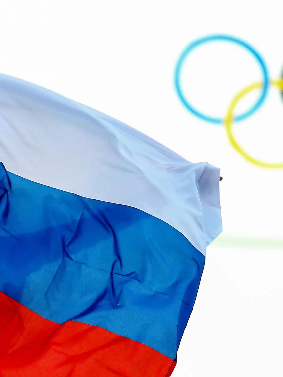 ARCHIV - 09.02.2014, Russland, Sotschi: Die Debatte um eine Wiederzulassung russischer Sportler für internationale Wettbewerbe während des Ukraine-Kriegs spaltet die Sportwelt. Polen hat sich gegen die Rückkehr russischer und belarussischer Athletinnen und Athleten in den internationalen Wettkampfsport ausgesprochen. (zu dpa: «Polen will keine russischen Athleten bei internationalen Wettkämpfen») Foto: Hannibal Hanschke/epa/dpa +++ dpa-Bildfunk +++