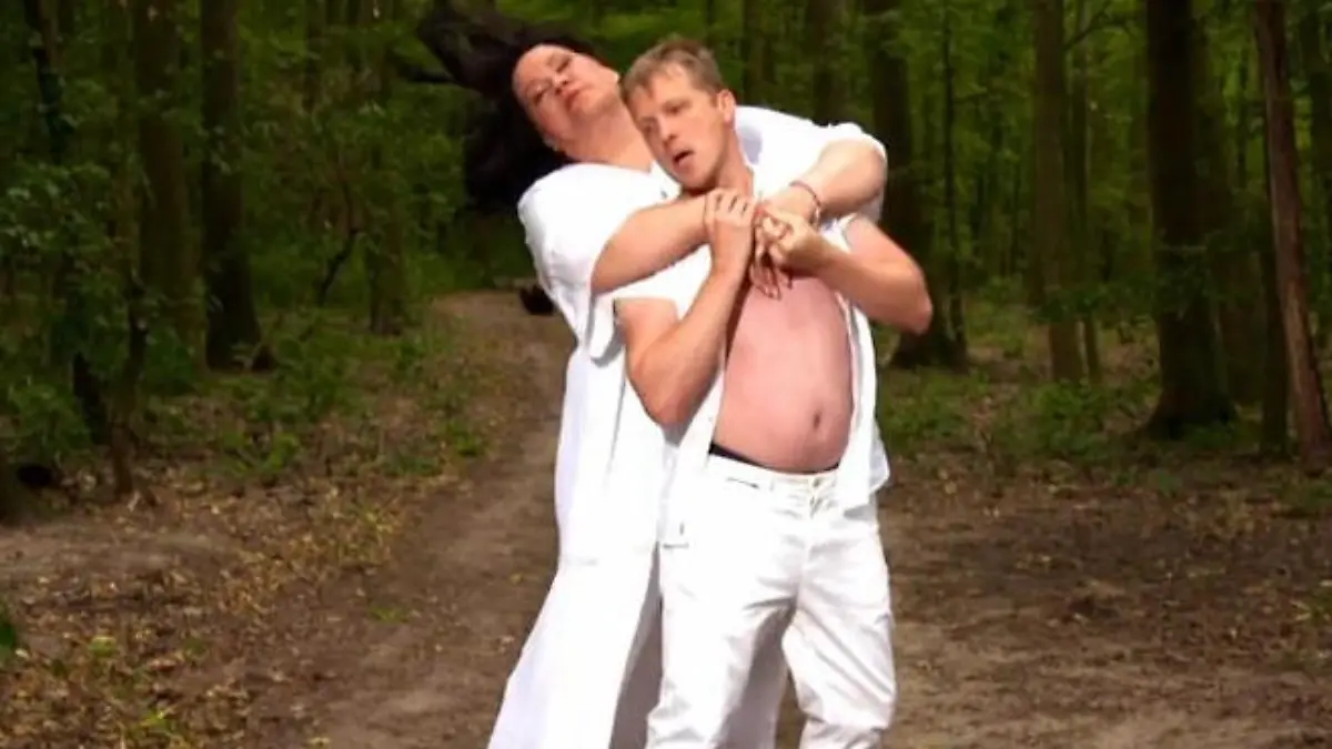 Ilka Bessin und Olli Pocher parodieren Luca Hänni Liebes-Video für seine neue Single
