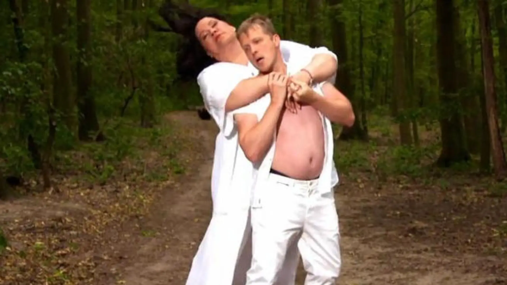 Ilka Bessin und Olli Pocher parodieren Luca Hänni Liebes-Video für seine neue Single