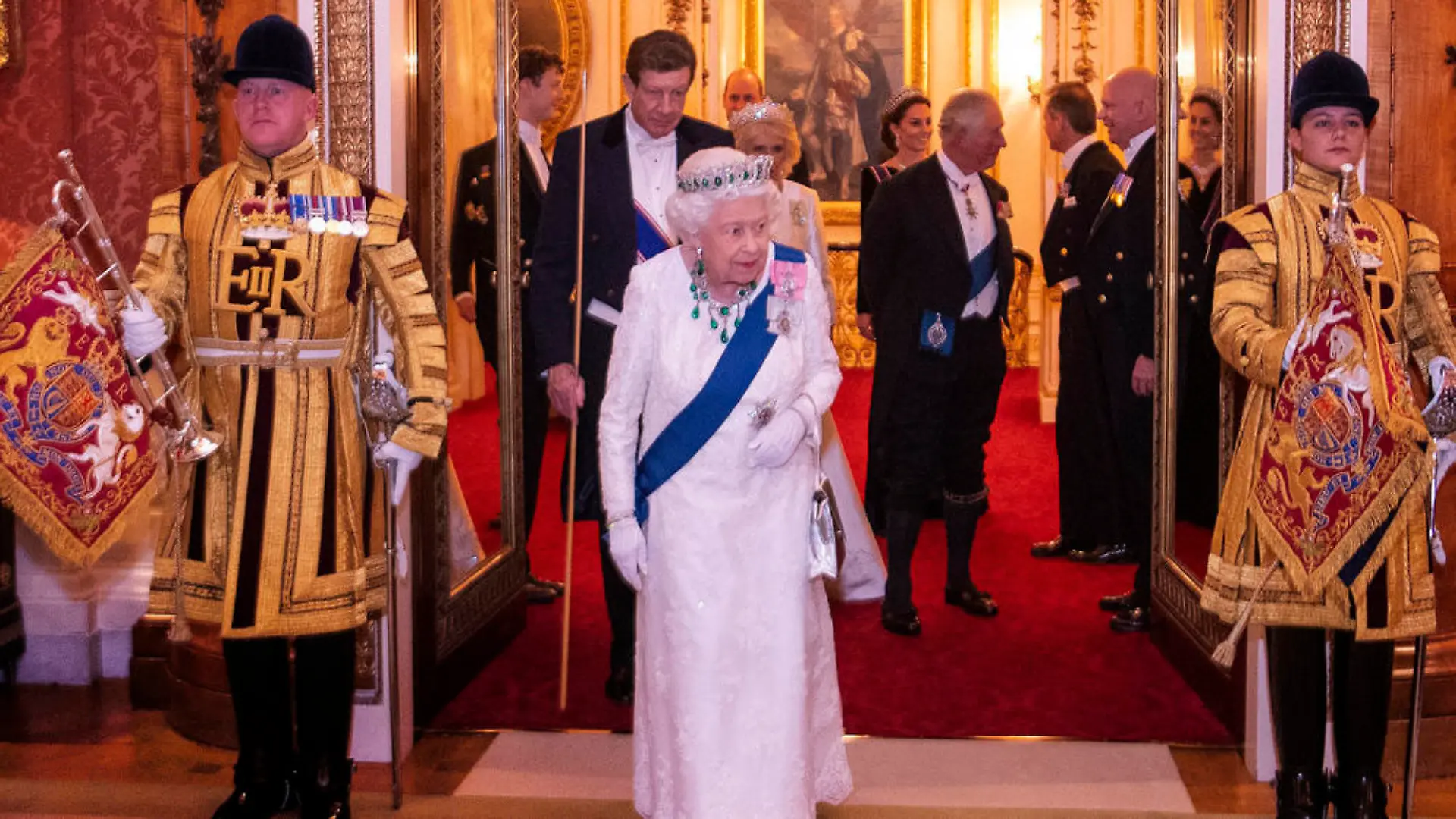 Kehrt die Queen nie wieder nach London zurück?