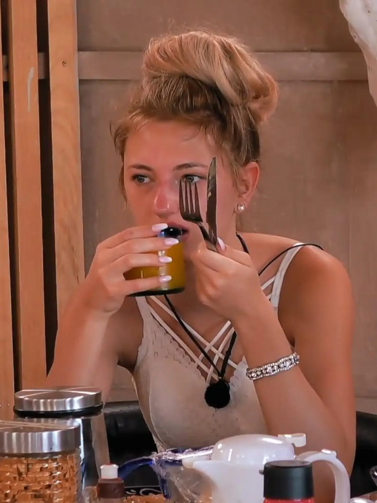 Bild zu: "Chelly redet "wie ein Wasserfall""